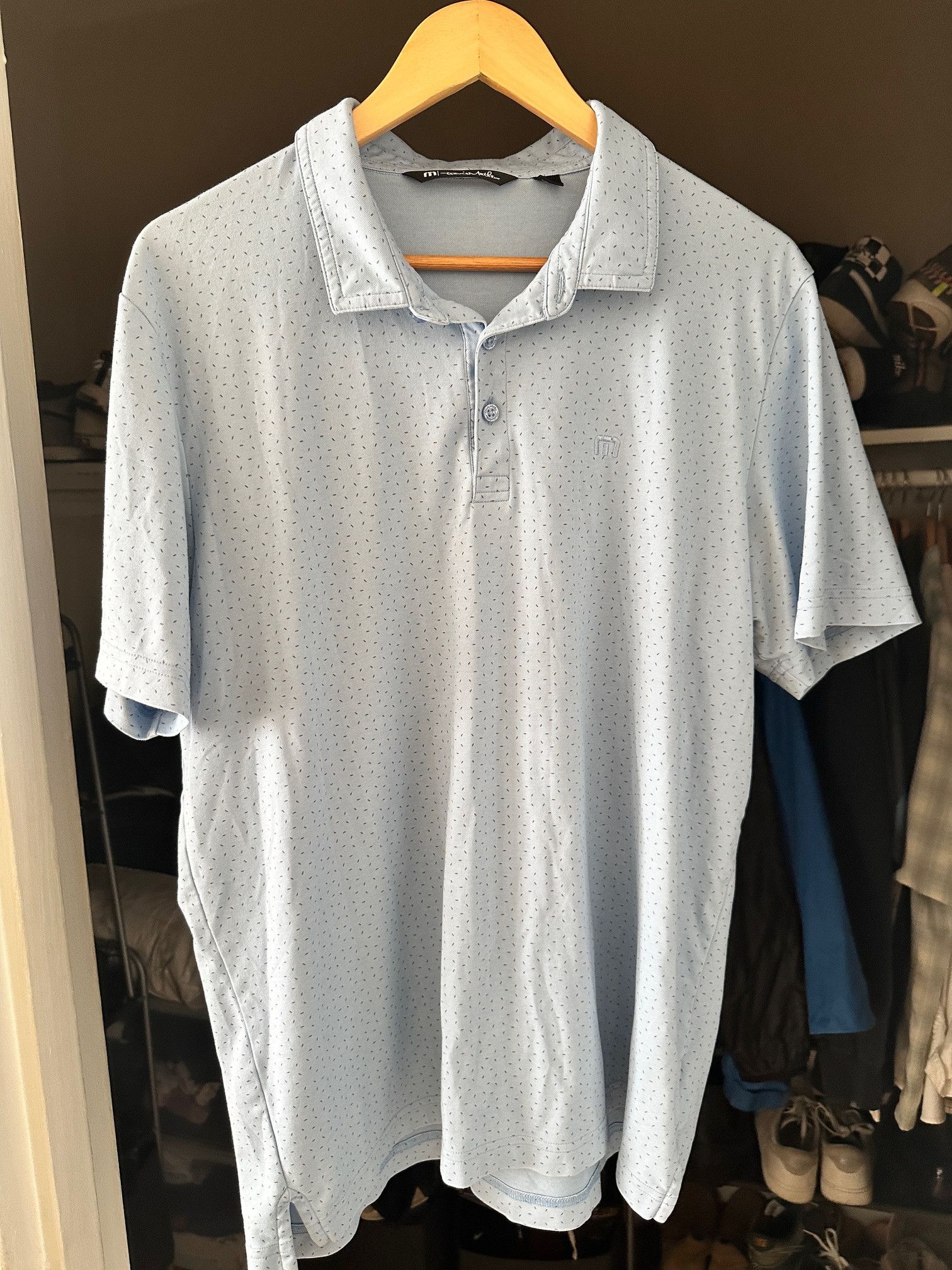 TravisMathew Travis Mathew Polo Mens XL Light Baby Blue Polka Dots Golf Size US XL / EU 56 / 4 - 1 Thumbnail