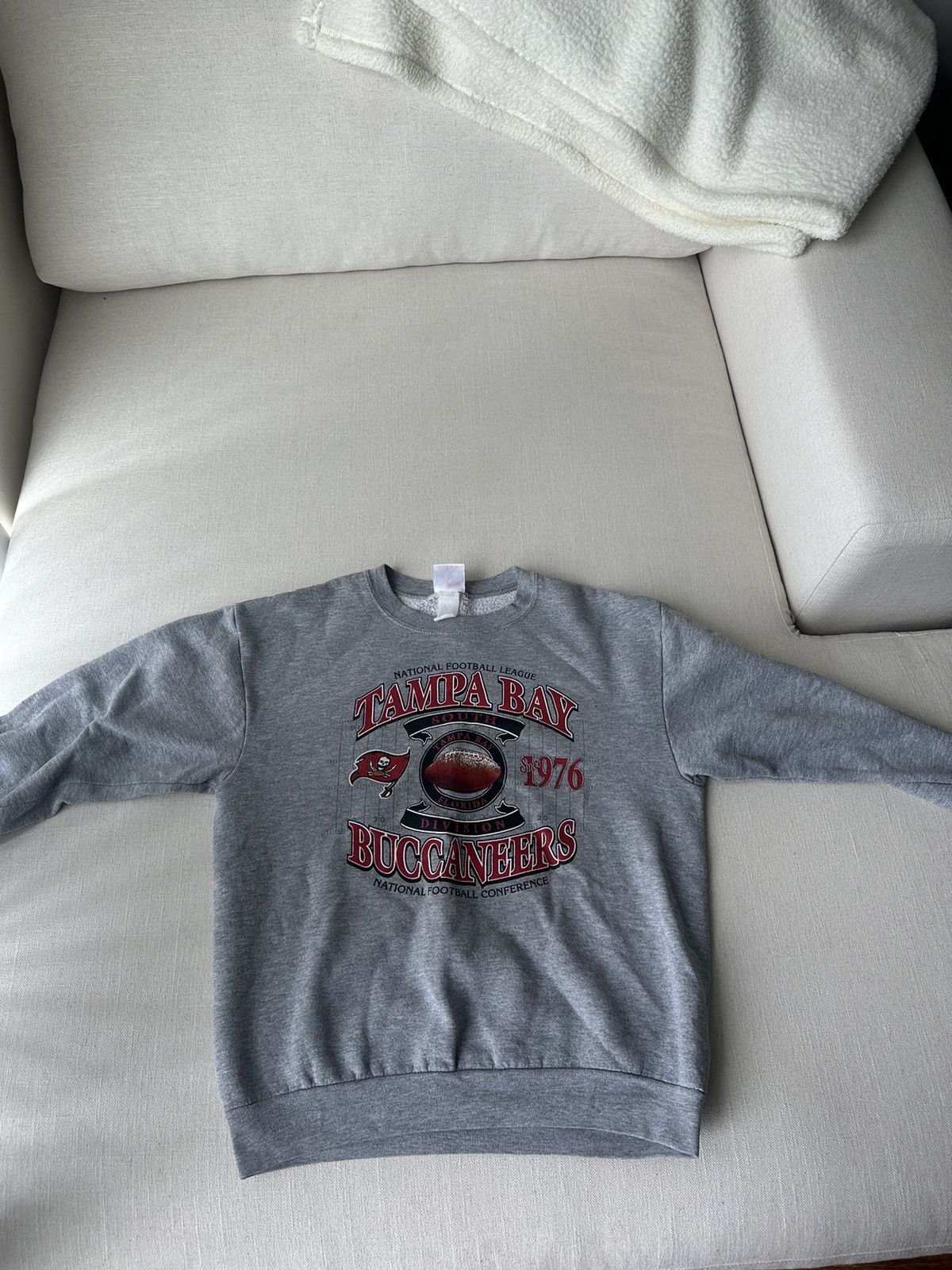 Vintage Buccaneers crewneck Size US S / EU 44-46 / 1 - 1 Thumbnail