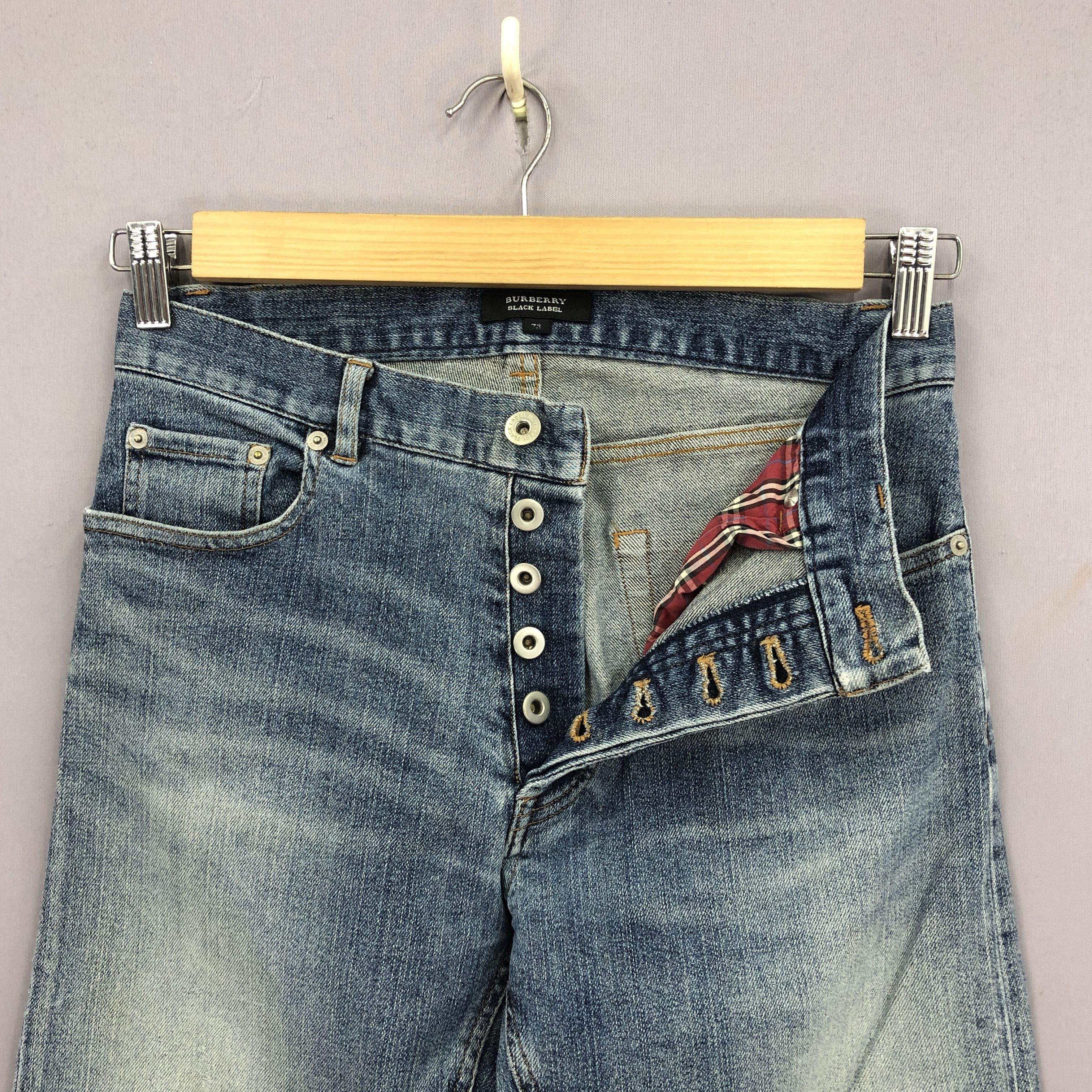 Burberry Vintage Burberry Jeans Burberrys Faded Light Wash Denim Size 28" / US 6 / IT 42 - 5 Thumbnail