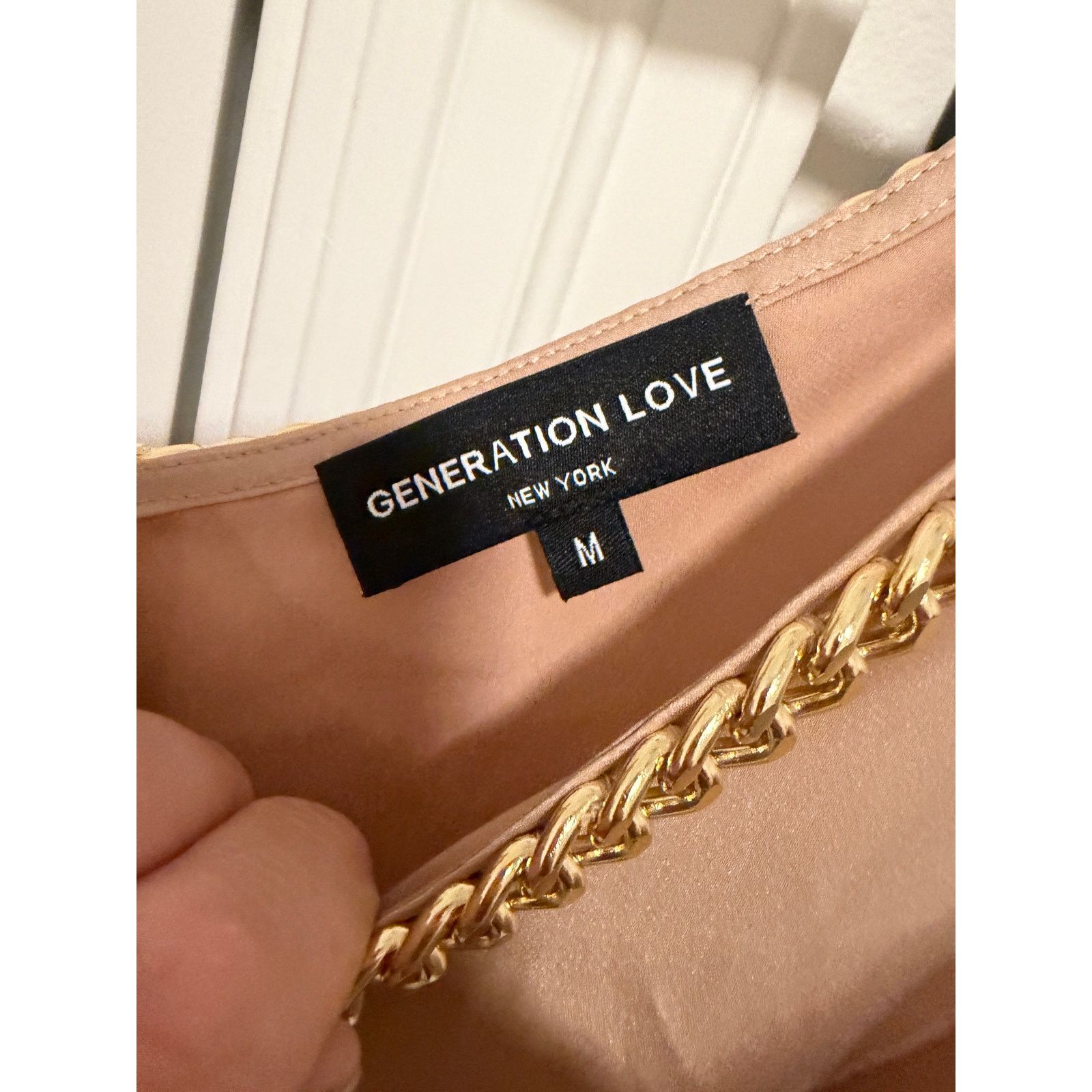 Generation Love Generation Love Latte Beige Sleeveless Chain V-Neck Top Size M / US 6-8 / IT 42-44 - 8 Thumbnail