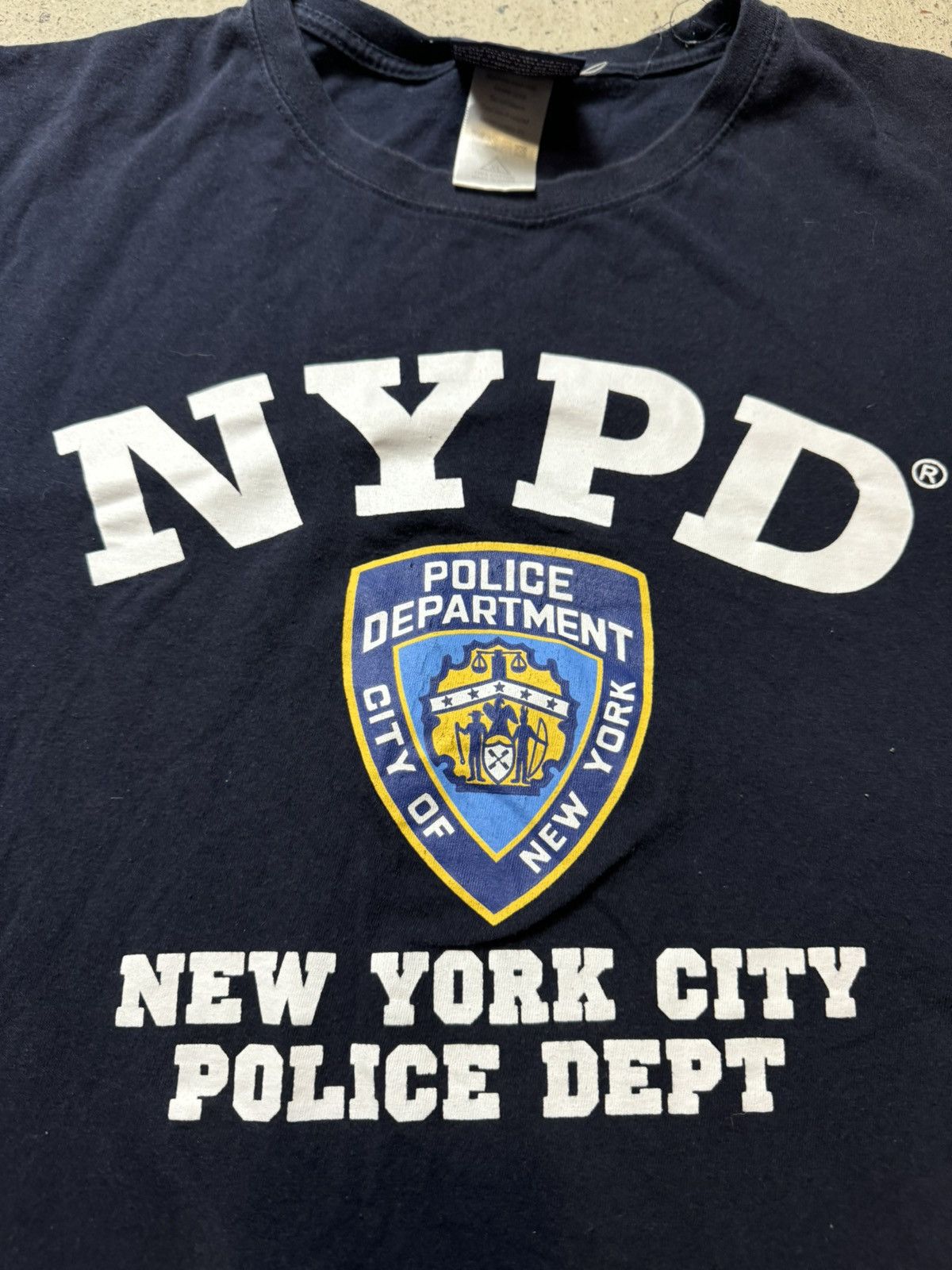 Vintage Vintage Y2K T-Shirt Police NYPD New York Big Logo Style Size US XL / EU 56 / 4 - 3 Thumbnail