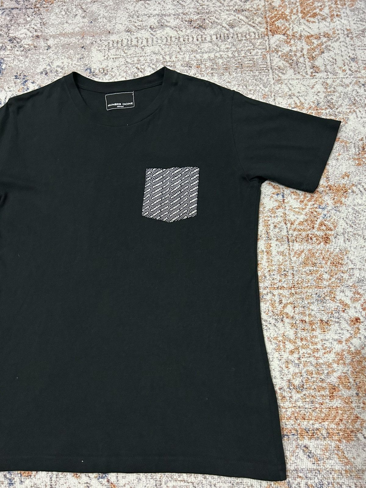 Number (N)ine Number Nine Pocket Logo Black Tshirt Size US M / EU 48-50 / 2 - 2 Thumbnail