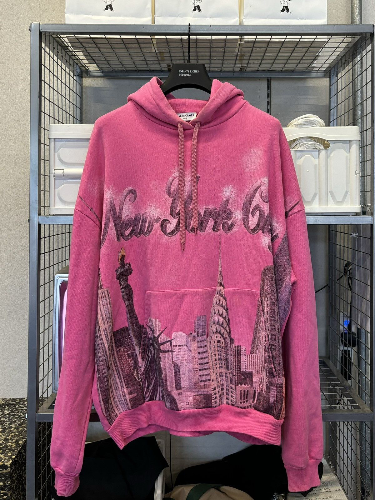Balenciaga New York City airbrush hoodie Resort 2018 Size US S / EU 44-46 / 1 - 1 Thumbnail