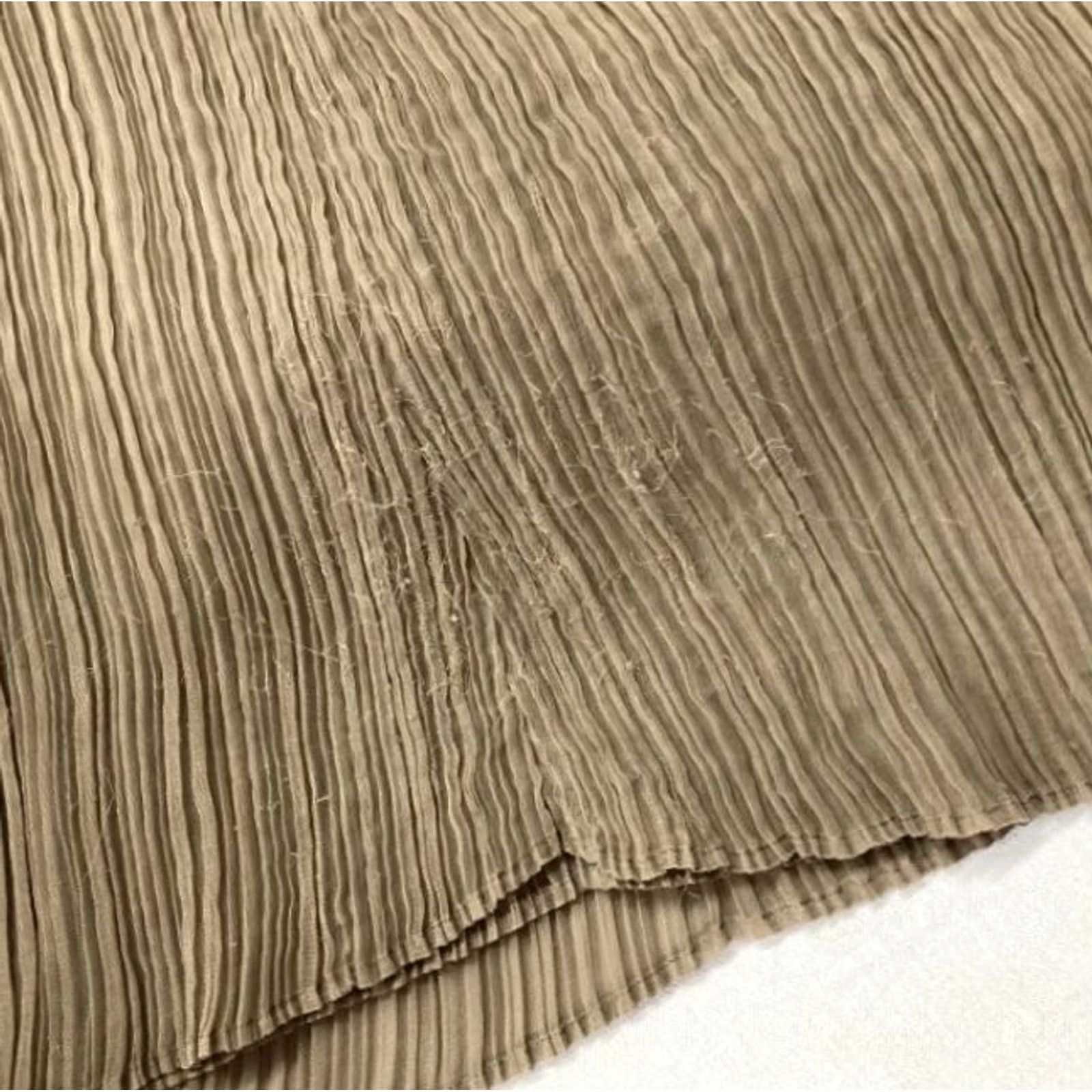 Issey Miyake ISSEY MIYAKE FETE Men’s Sleeveless Top Pleated Shawl Collar Size 2 Brown USED Shirt Men Size US XS / EU 42 / 0 - 6 Thumbnail