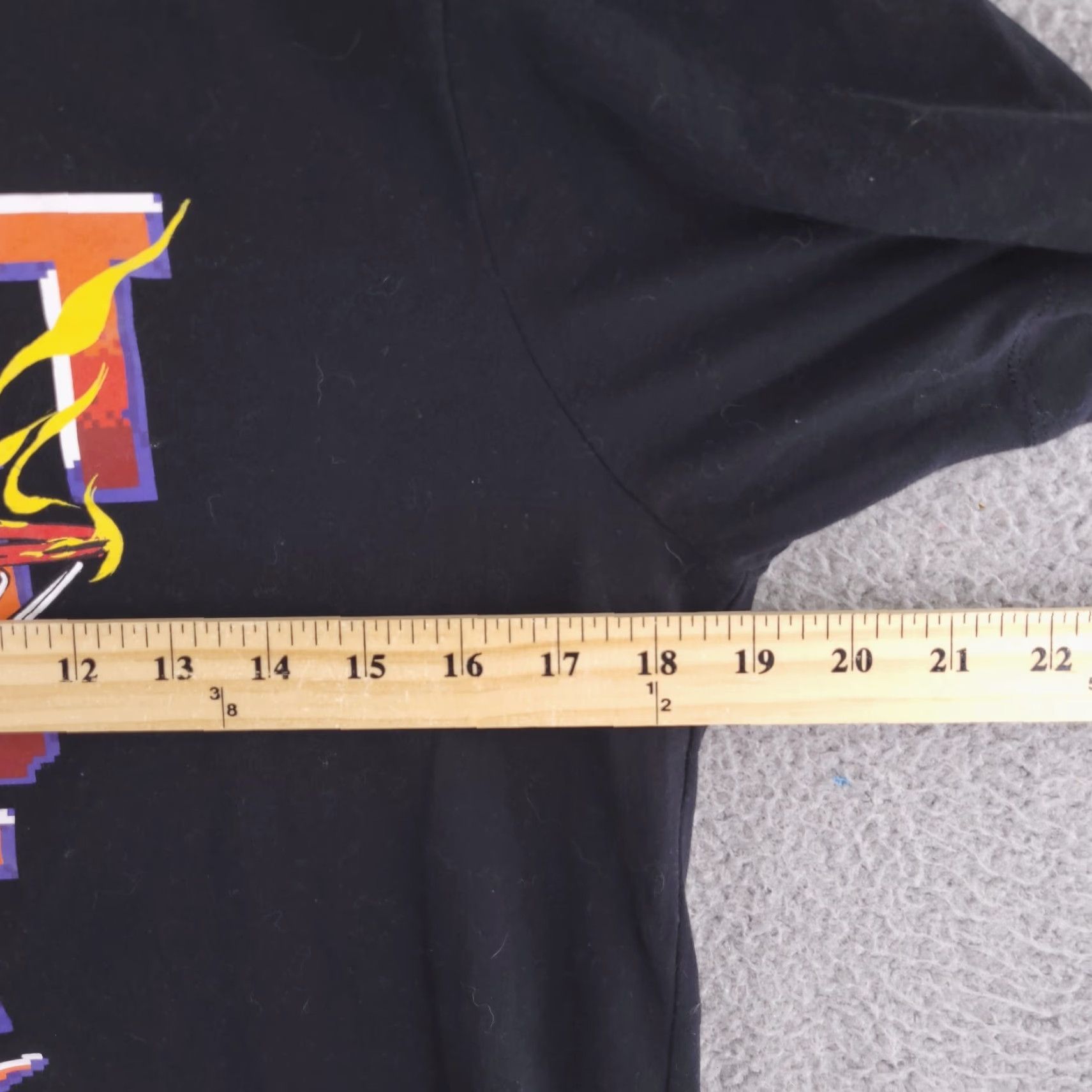 Nike Nike Shirt Mens Small Black Nike Tee Short Sleeve Fire Video Game Graphic Size US S / EU 44-46 / 1 - 6 Thumbnail