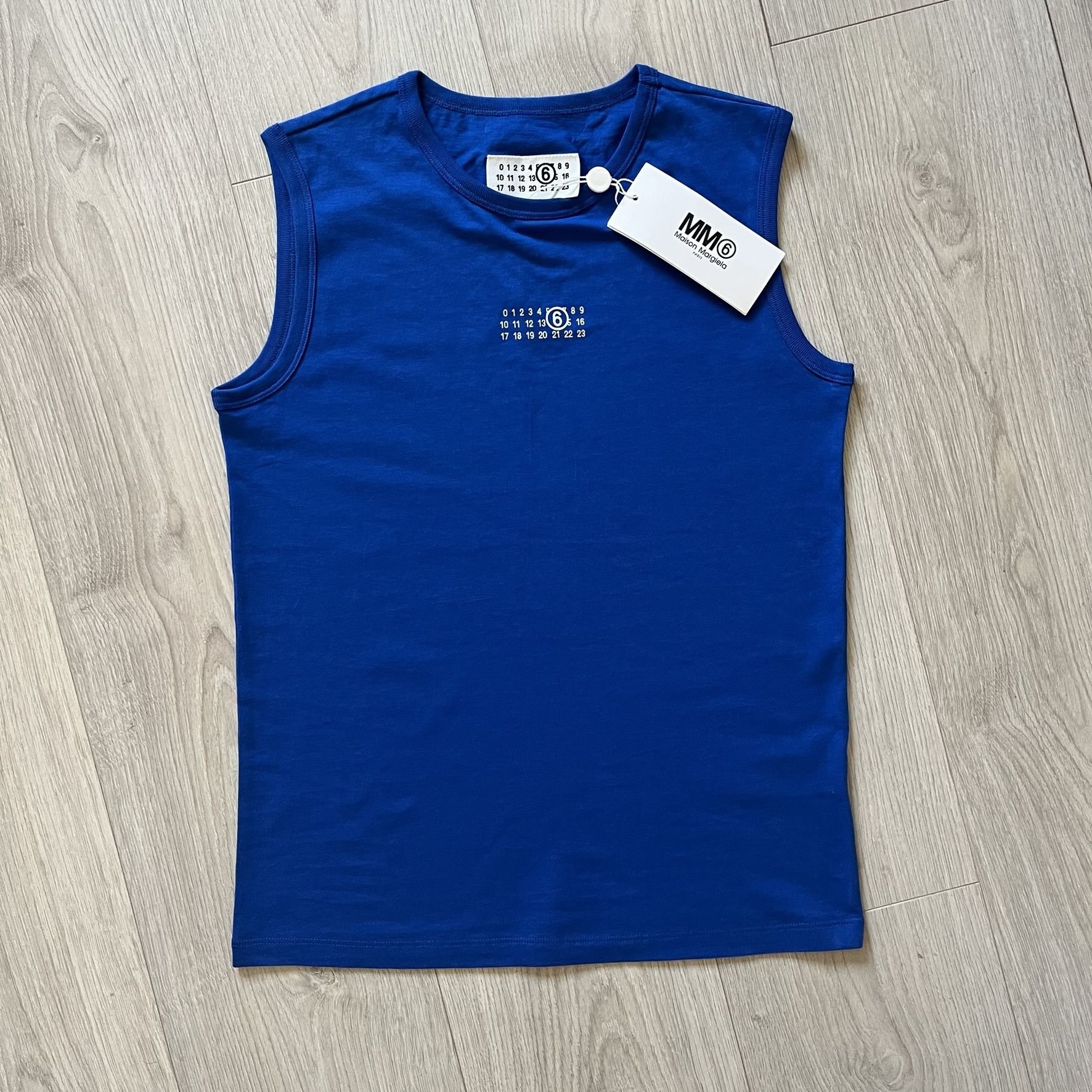 トップス Supreme x MM6 Maison Margiela Hanes tank Supreme MM6 Maison Margiela Hanes Tagless Tank Top (1 Pack