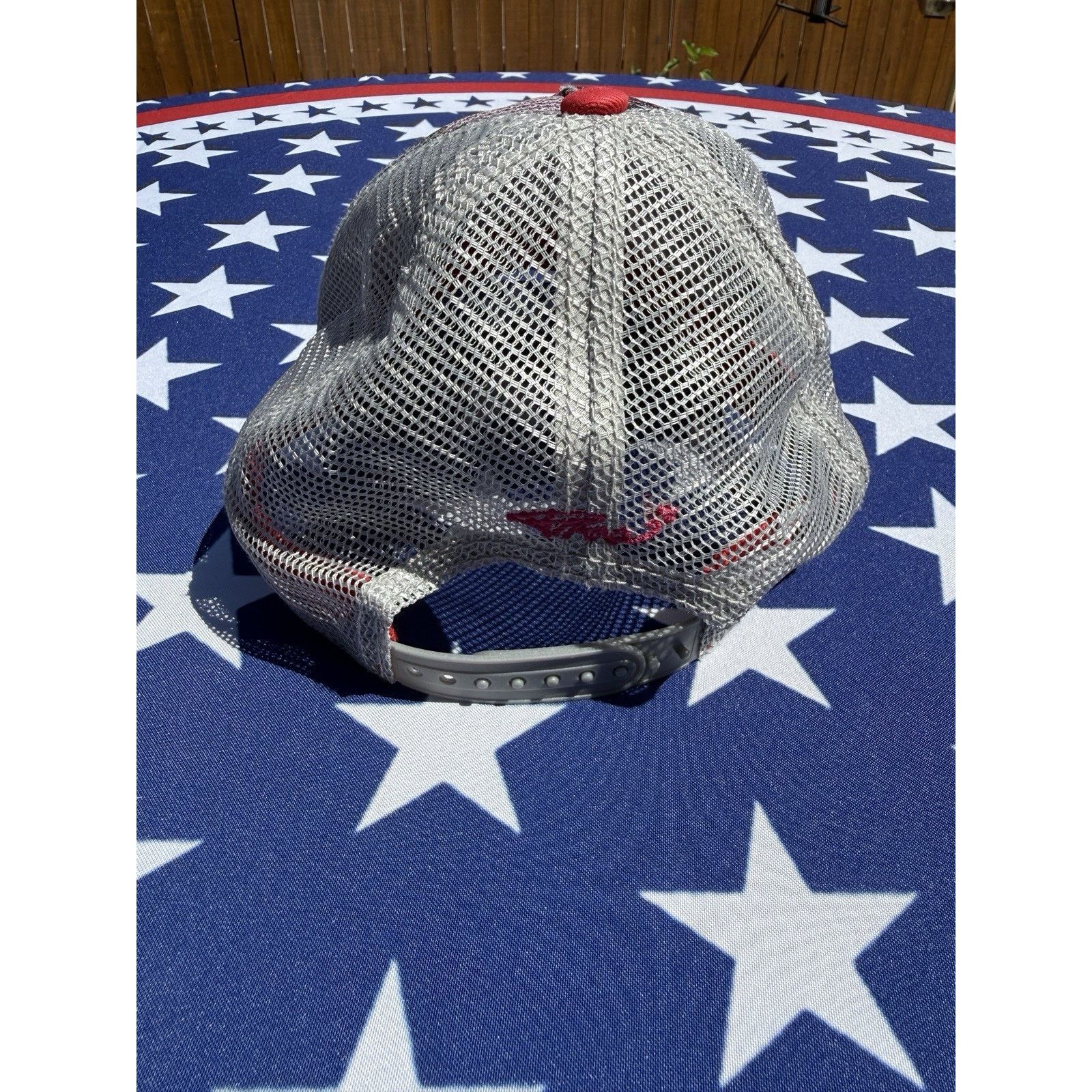 Prana prAna Women’s Red Mesh Trucker Baseball Hat Adjustable, EUC Size ONE SIZE - 4 Thumbnail