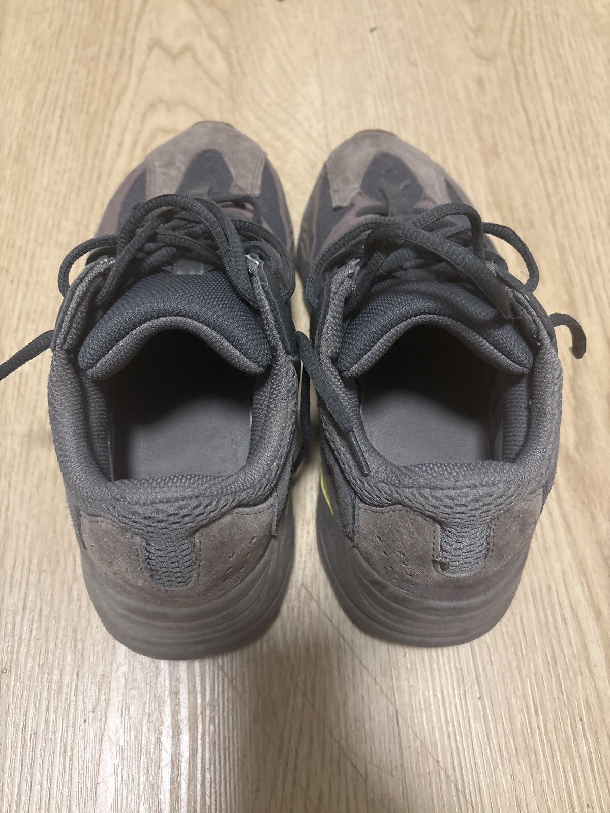 Yeezy Yeezy 700 Mauve Size US 8 / EU 41 - 3 Thumbnail