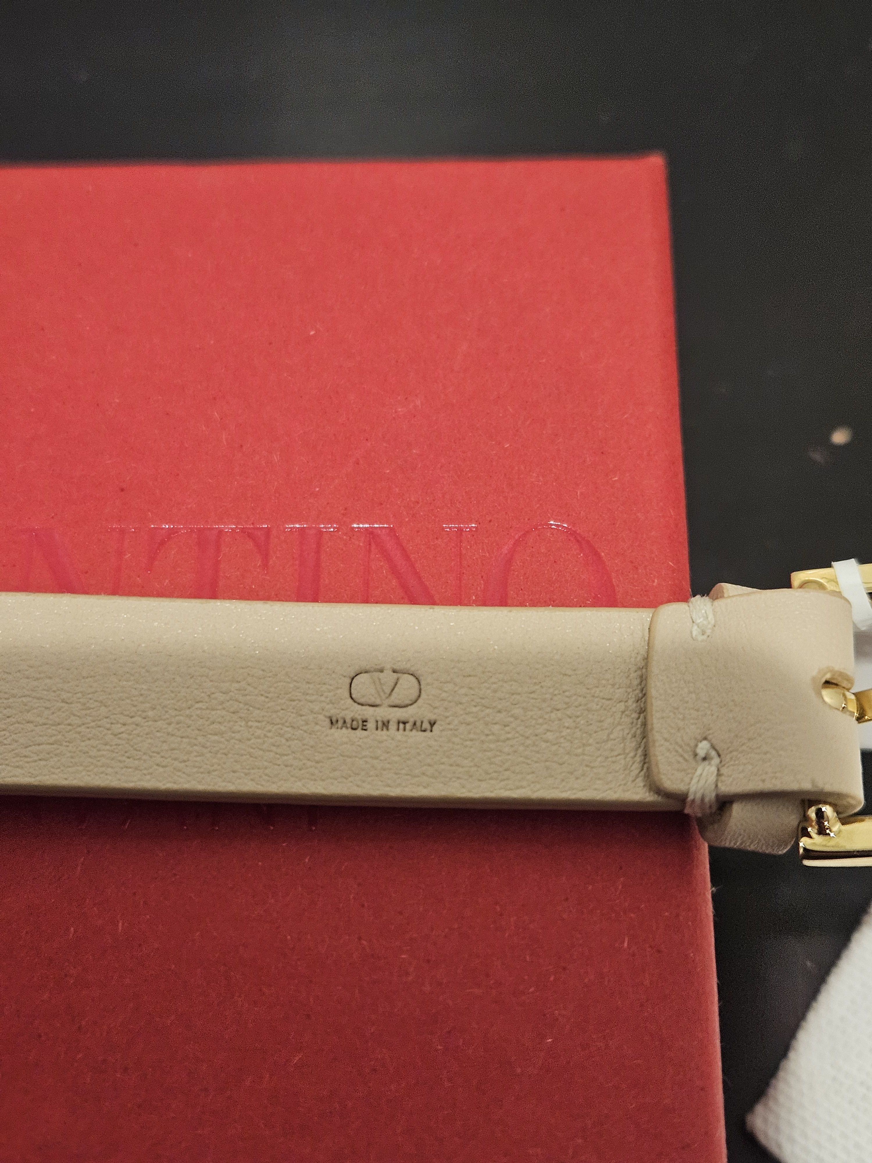 Valentino VLOGO Type Leather Strap Bracelet - UNISEX Size ONE SIZE - 7 Thumbnail