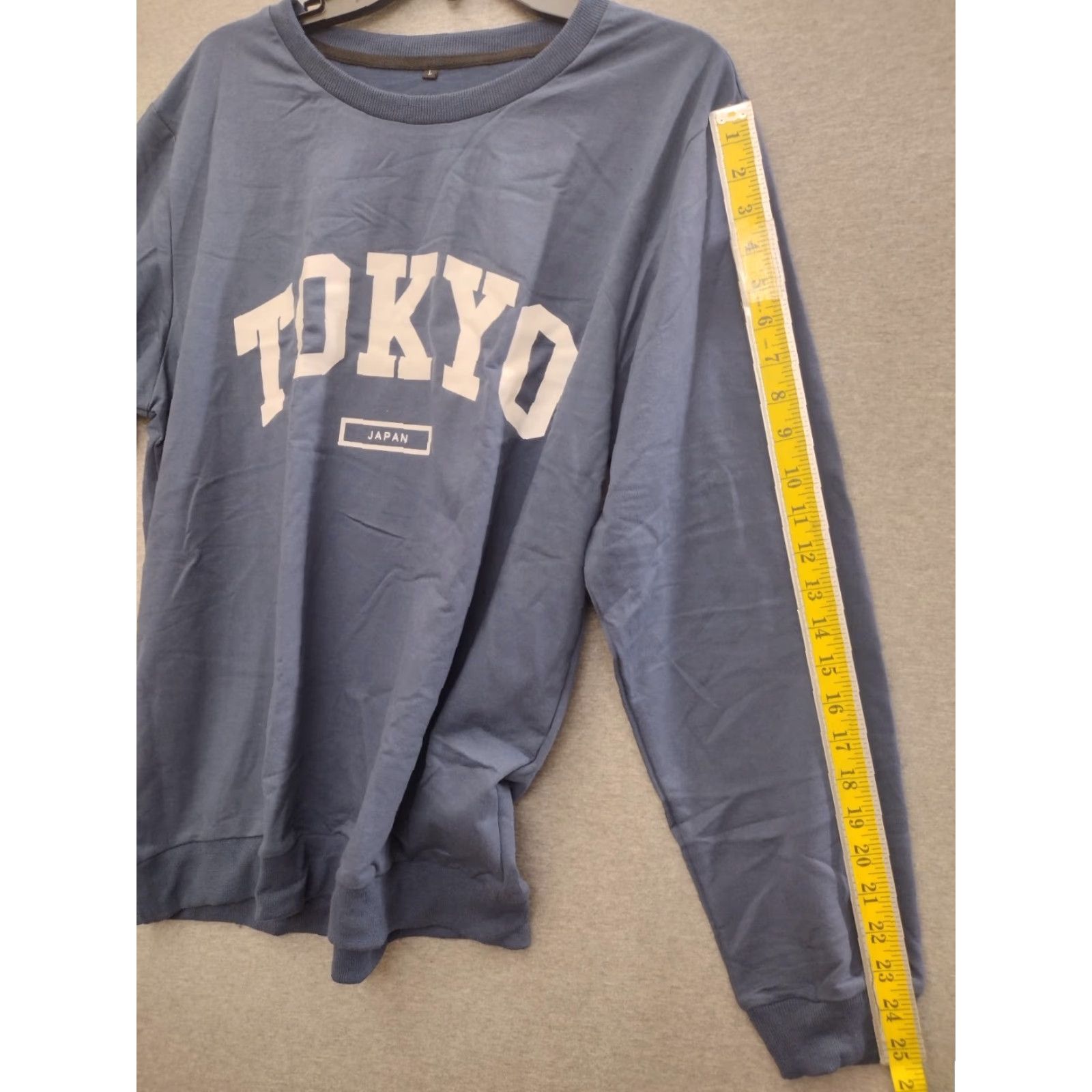 Vintage Unbranded Men's Sweatshirt Adult Large Blue Crewneck Tokyo Print Size L Size US L / EU 52-54 / 3 - 6 Thumbnail