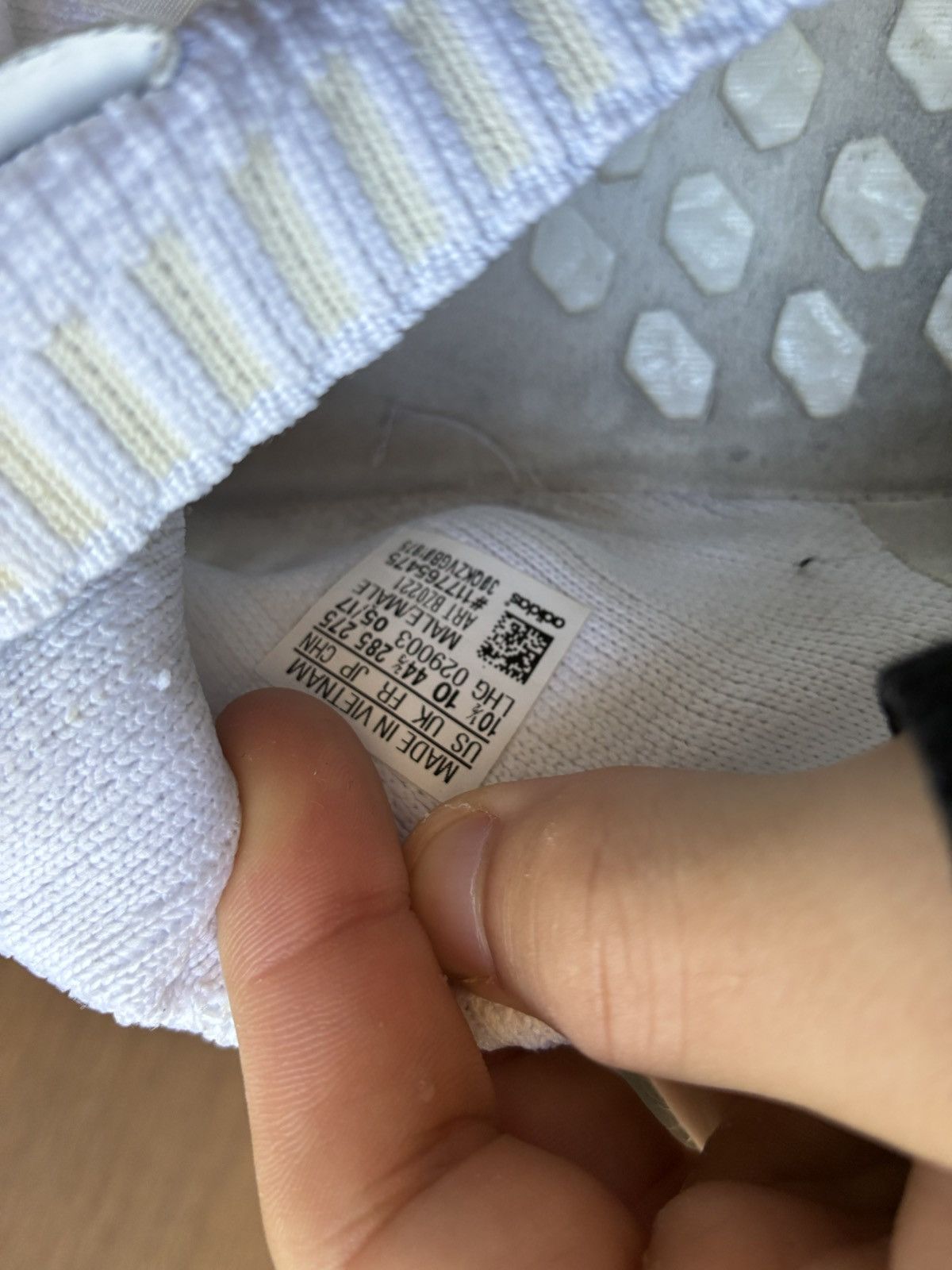Adidas NMD R1 Triple White Size US 10.5 / EU 43-44 - 12 Thumbnail