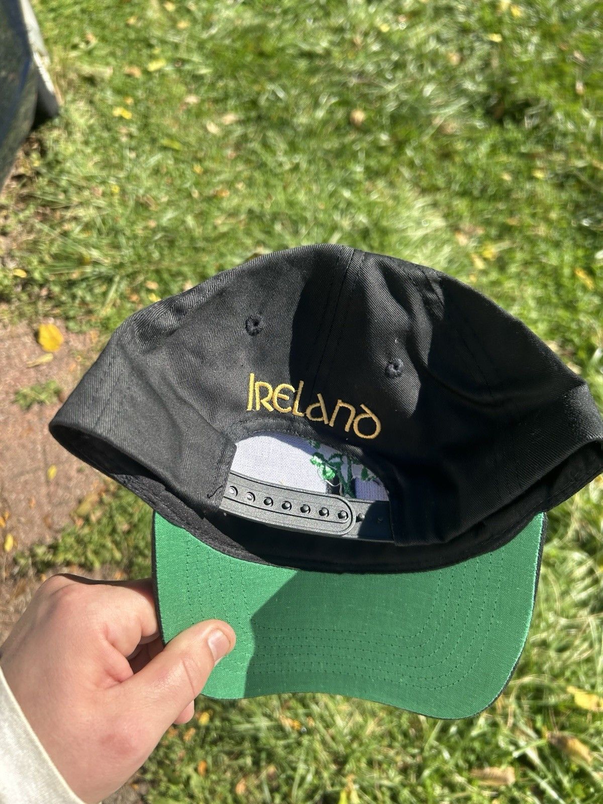 Vintage Vtg SnapBack hat Ireland spell out embroidered clover flag Size ONE SIZE - 4 Thumbnail