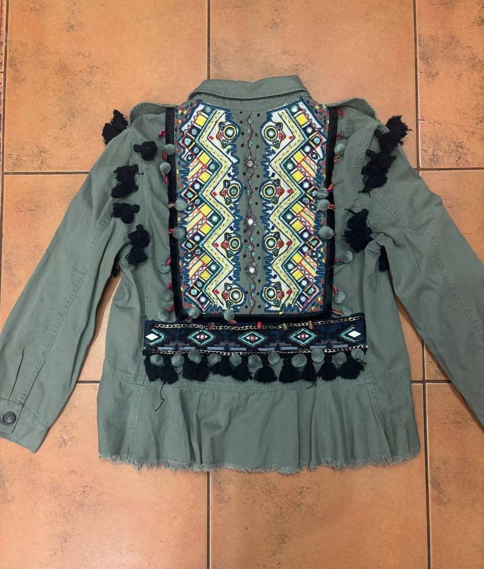 Zara Zara Woman Embroidered Jacket M Boho Military Style Tassels Size M / US 6-8 / IT 42-44 - 1 Thumbnail