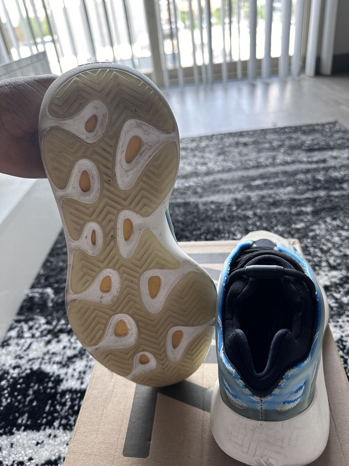 Yeezy Yeezy 700 “Azareth” Size US 5.5 / EU 38 - 6 Thumbnail