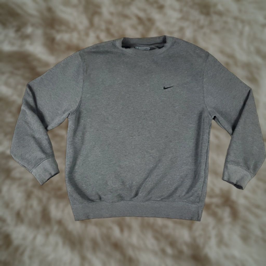 Nike VINTAGE Nike Sweater Mens Medium Gray Nike Sweater Mens Medium Gray Vintage Y2K Small Swoosh Pullover Sweatshirt Size US M / EU 48-50 / 2 - 1 Thumbnail