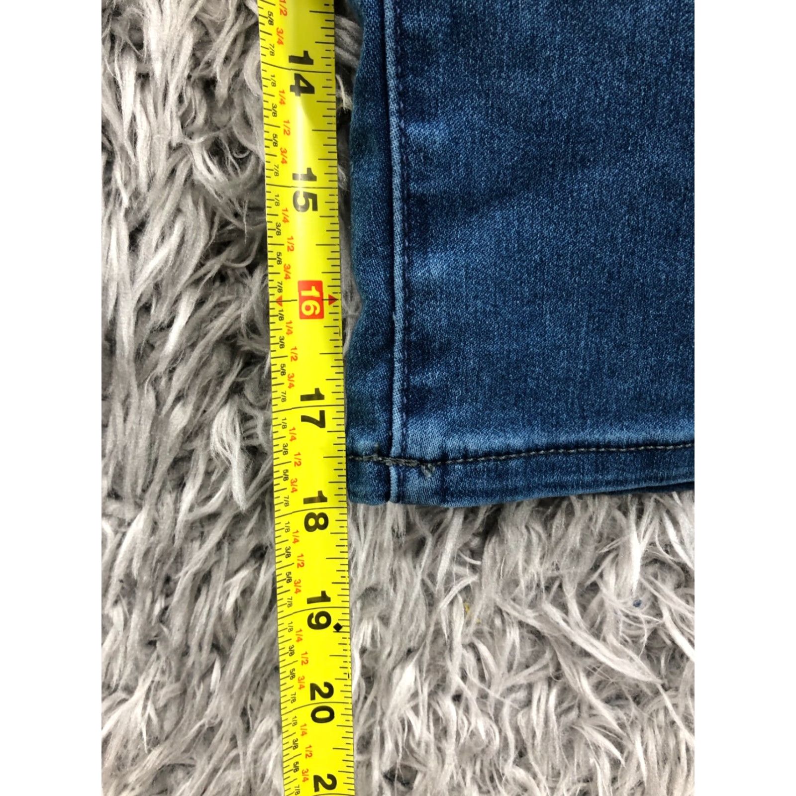 Lee Lee Riders Capri Jeans Womens 12 Medium Wash Blue Denim 5-Pocket Regular Size 34" / US 12 / IT 48 - 3 Thumbnail