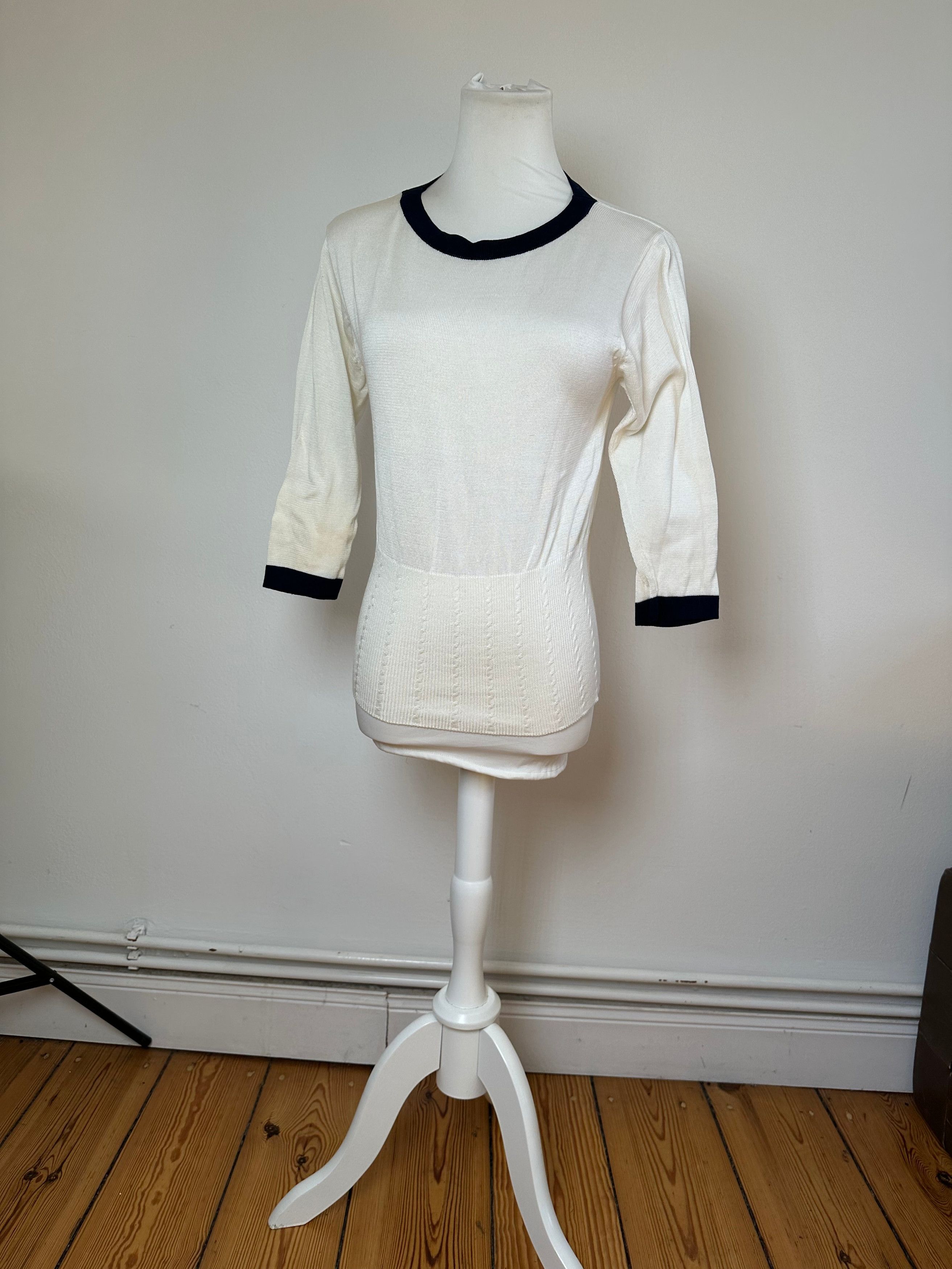 Dior Vintage Sports Crewneck Sweater Cream Navy M Size M / US 6-8 / IT 42-44 - 1 Thumbnail