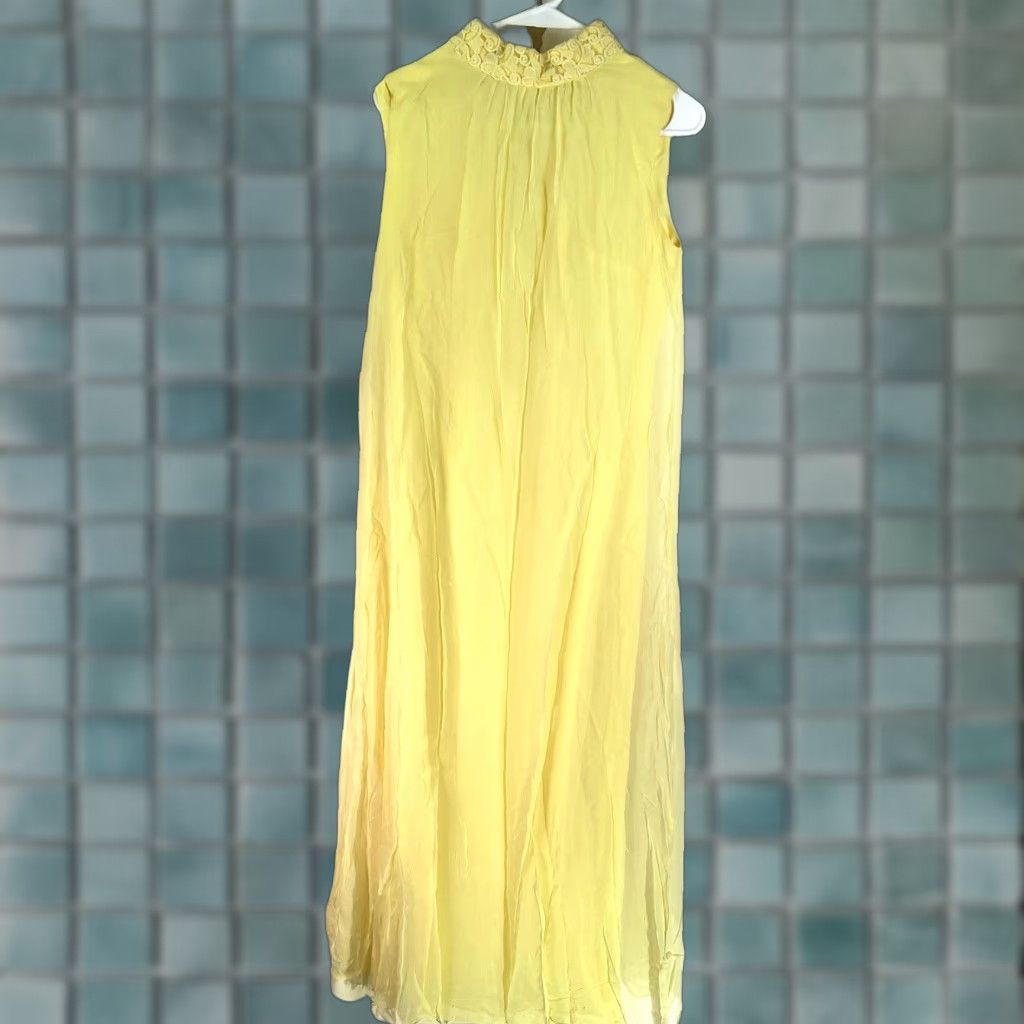 Vintage VINTAGE True Vintage 1960s Lemon Yellow Beaded Chiffon Slip Smock Dress Size 9 Womens Size M / US 6-8 / IT 42-44 - 1 Thumbnail