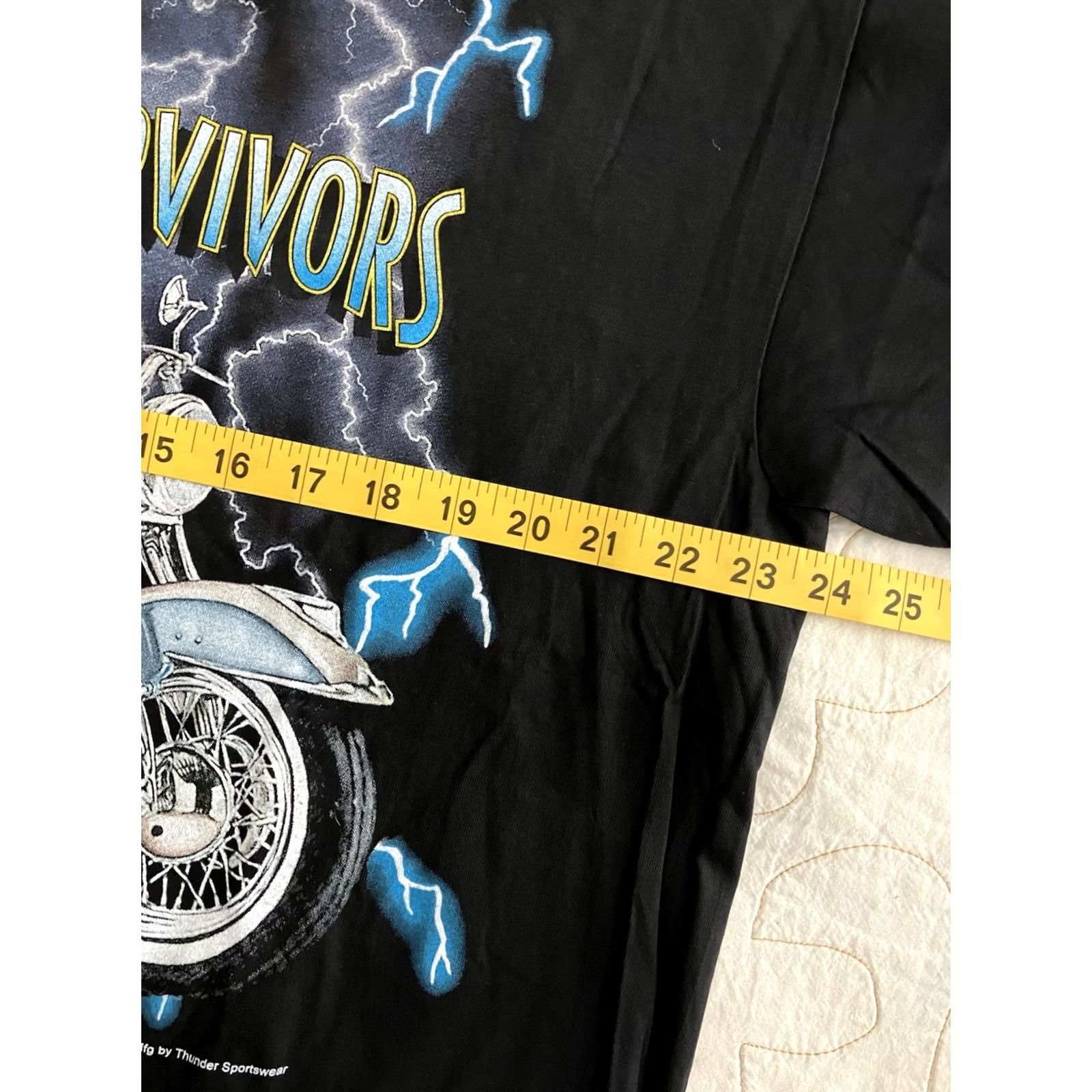 Vintage VINTAGE Thunder Sportswear Wolf Motorcycle Bike Tshirt Mens XL Black 90s Survivors T-Shirt Mens XL Black Motorcycle Theme Size US XL / EU 56 / 4 - 4 Thumbnail