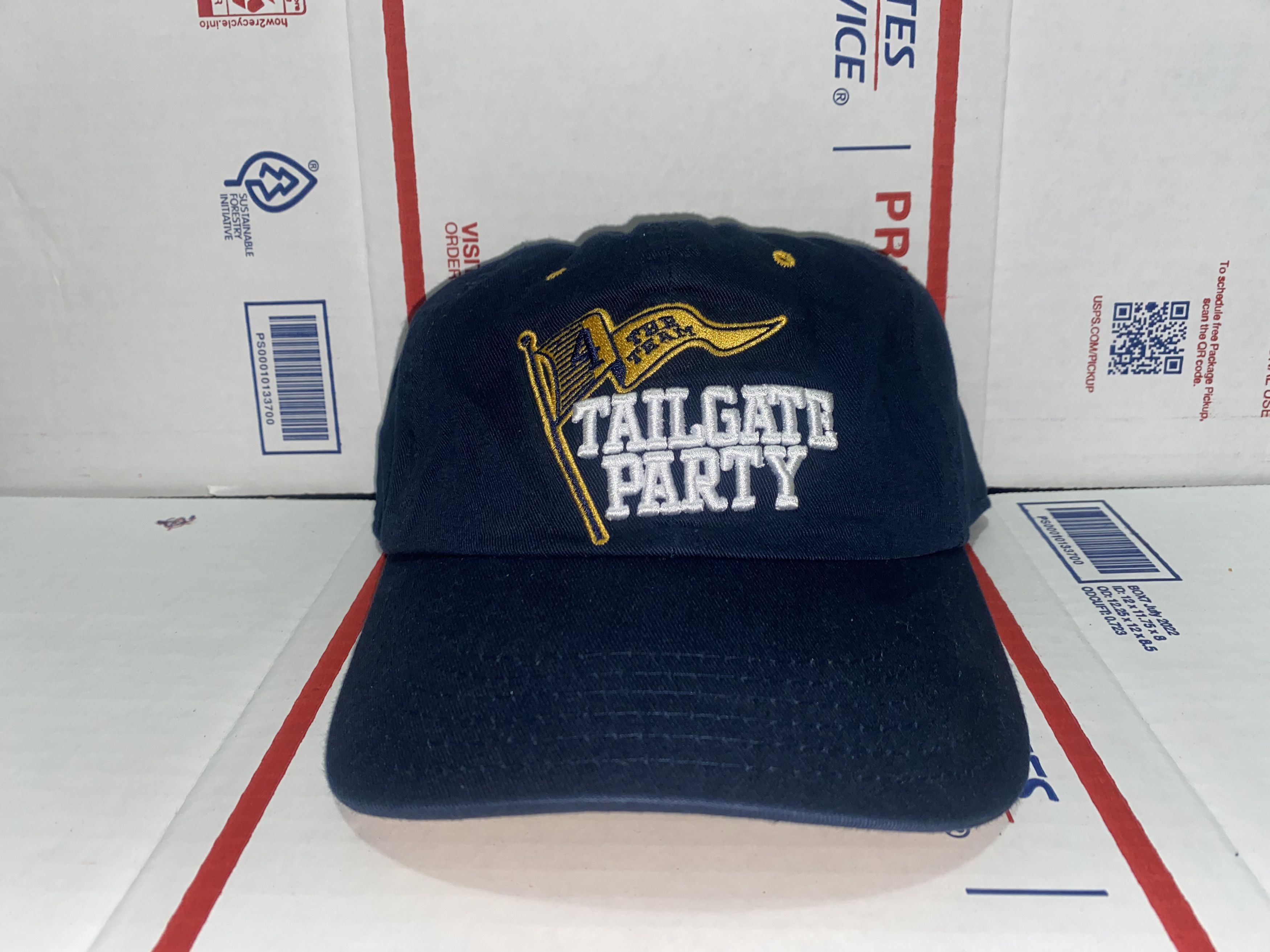 Steve And Barrys Novelty Sportswear Cap L Hat Tailgate Party Chug Beer TEAM ! Size ONE SIZE - 1 Thumbnail