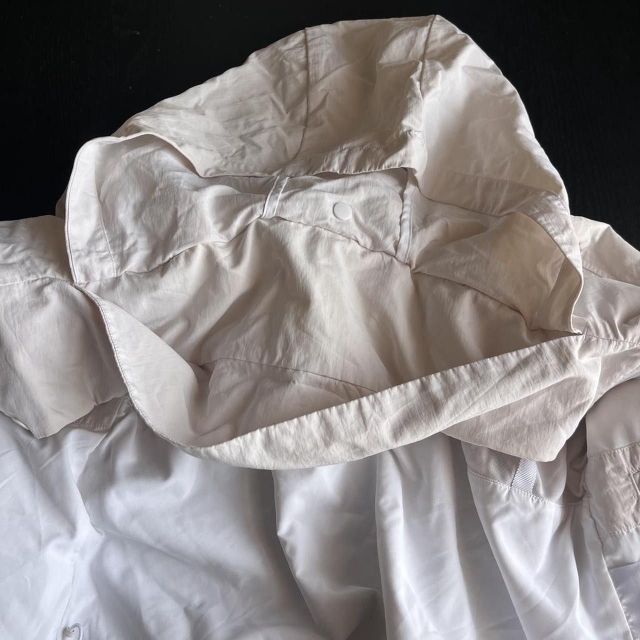 Lululemon Lululemon waterproof hooded white jacket Size XS / US 0-2 / IT 36-38 - 5 Thumbnail