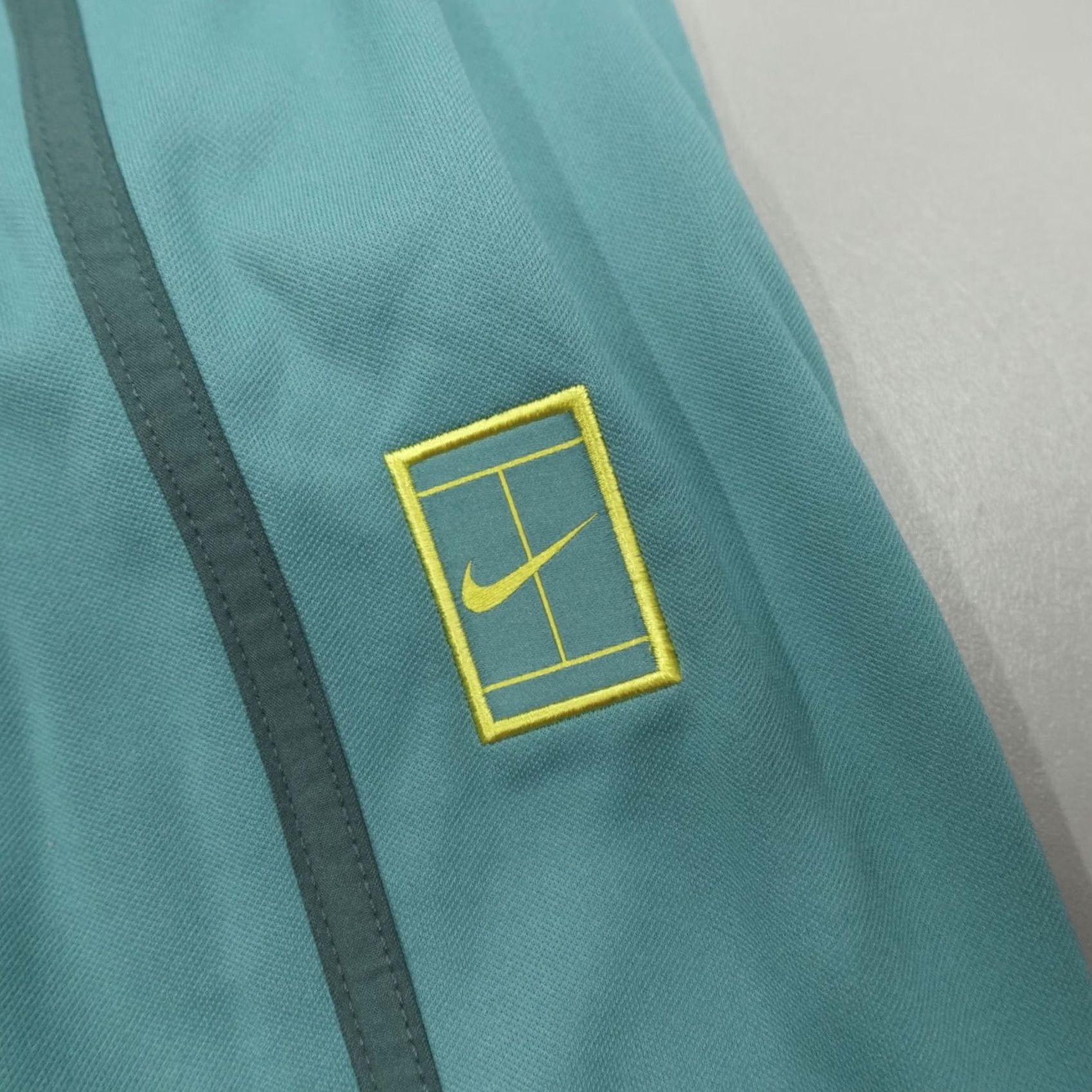 Nike Nike Court Wimbledon Heritage Tennis Pants Mens L Green Nike Dri-FIT Track Pants, Regular, Pockets, Quick Dry, 30 Inseam, Courtside Athleticwear Size US 33 - 2 Thumbnail