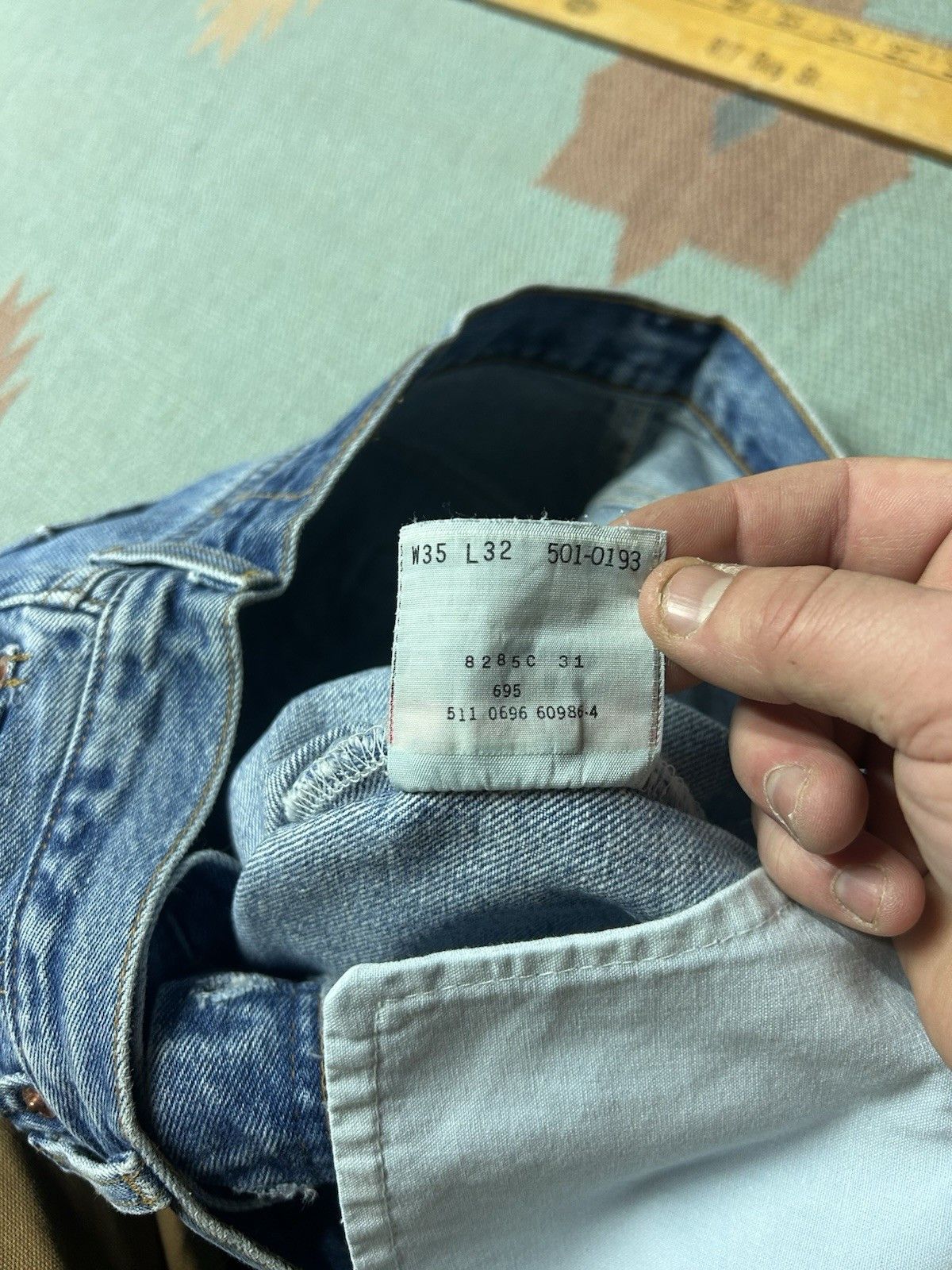 Vintage 90s Levi’s 501 0193 jeans straight leg button fly USA 32x31 Size US 32 / EU 48 - 9 Thumbnail