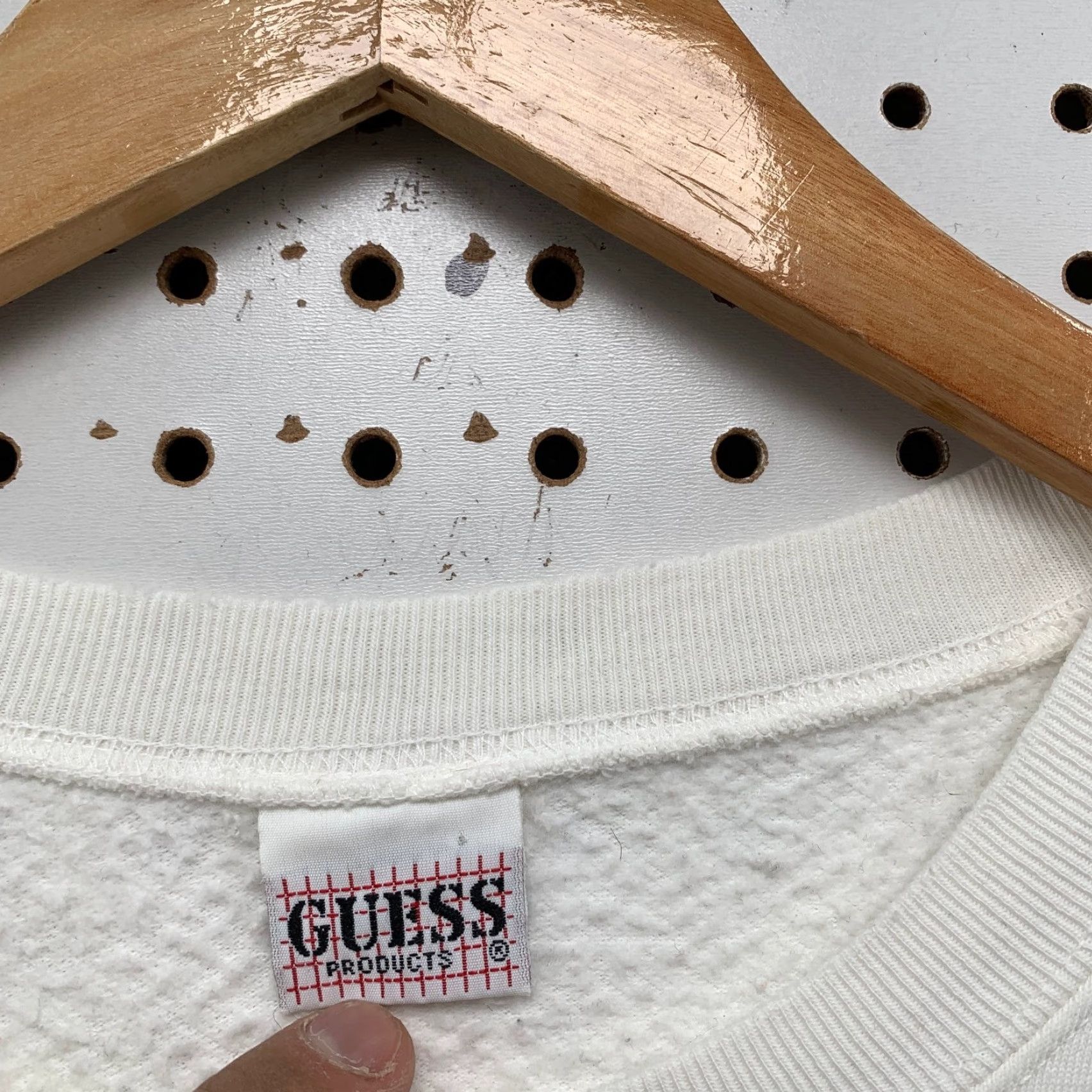 Guess VINTAGE GUESS Sweatshirt Mens Large 90s White Fleece USA Flag Crewneck Made USA Size US L / EU 52-54 / 3 - 3 Thumbnail