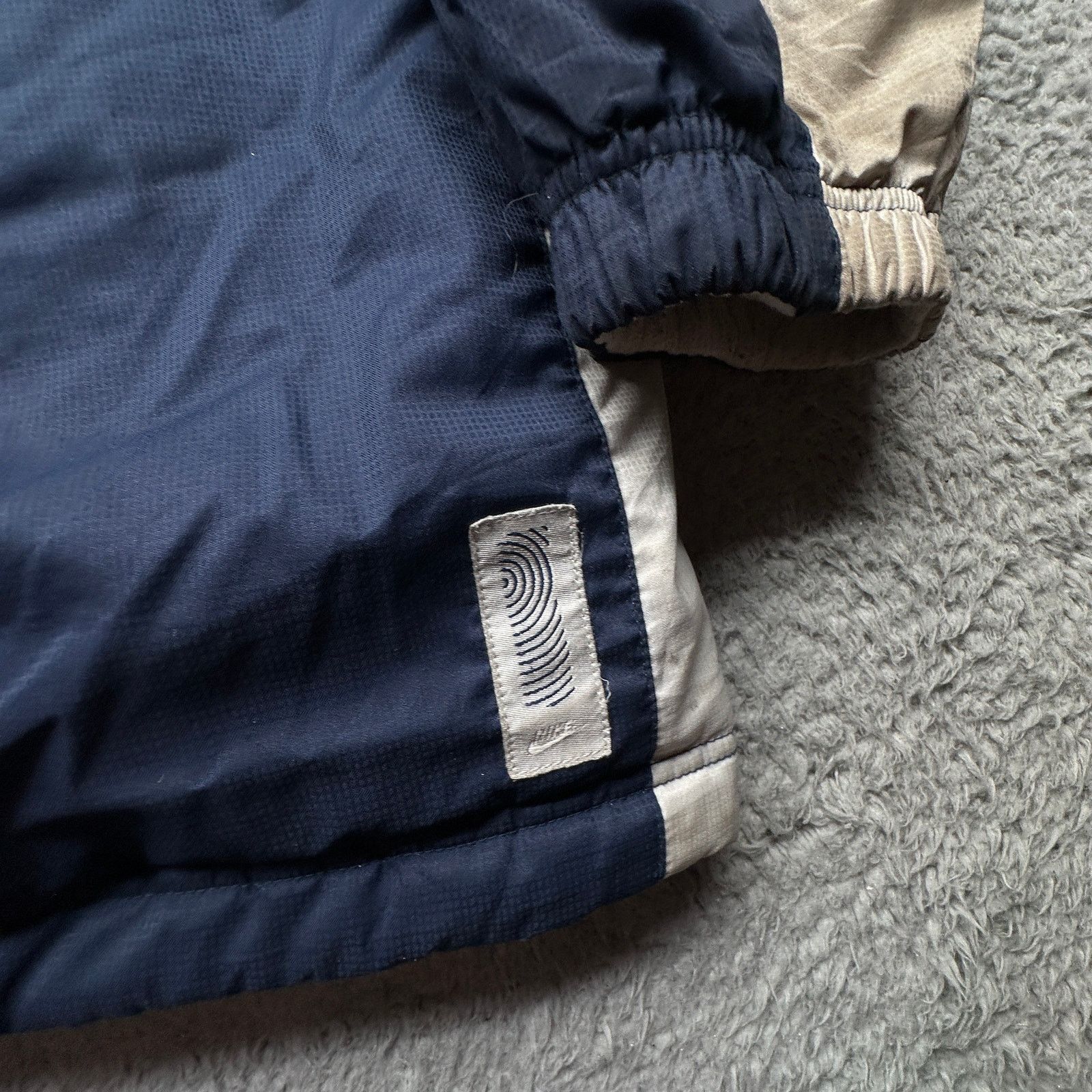 Nike Vintage Y2K Nike Reversible Jacket Mens XL Navy STAINED Size US XL / EU 56 / 4 - 15 Thumbnail