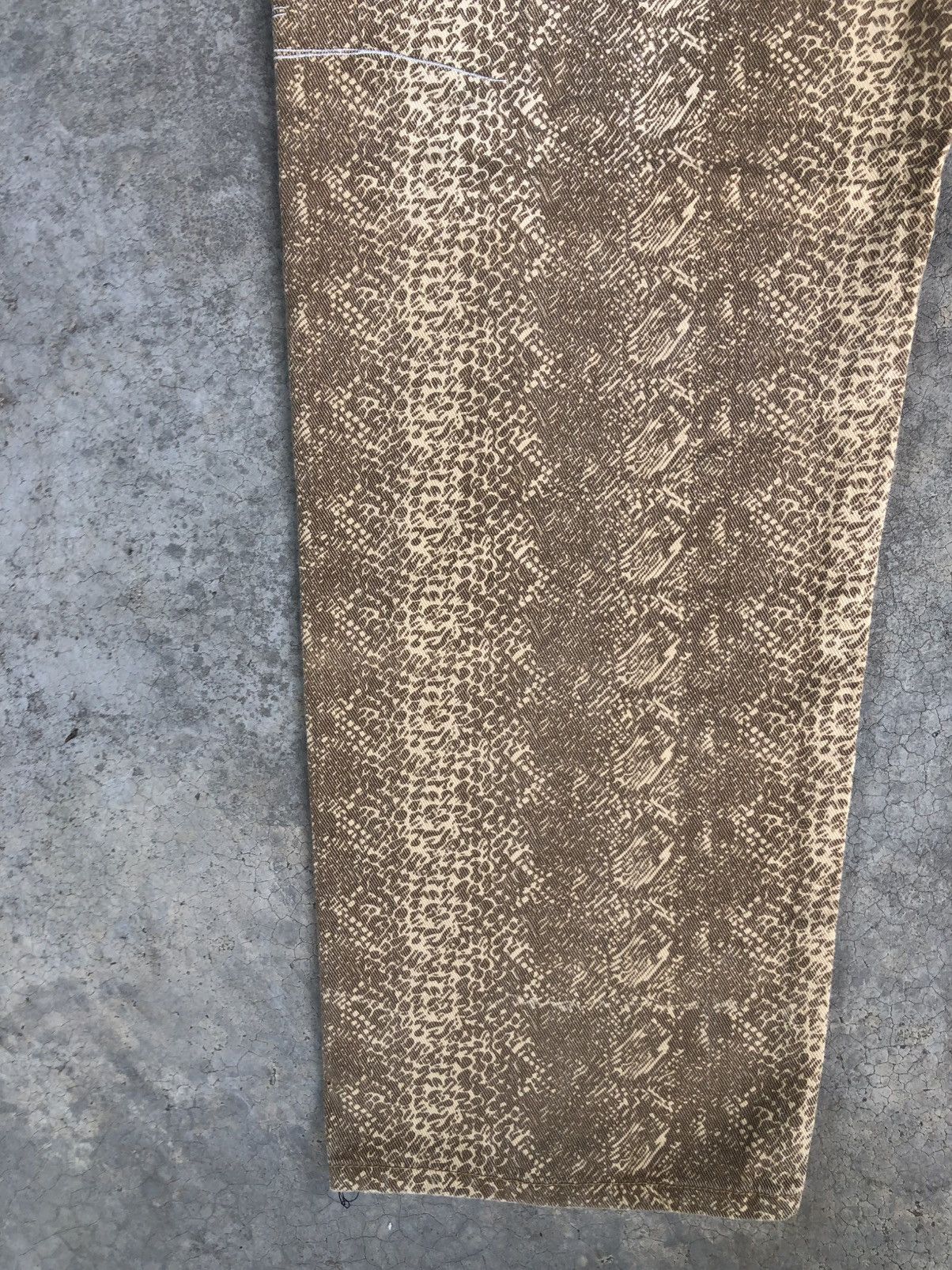 Japanese Brand Japanese Fugutaiten Embroidered Denim Snake Skin Baggy Size US 38 / EU 54 - 11 Thumbnail