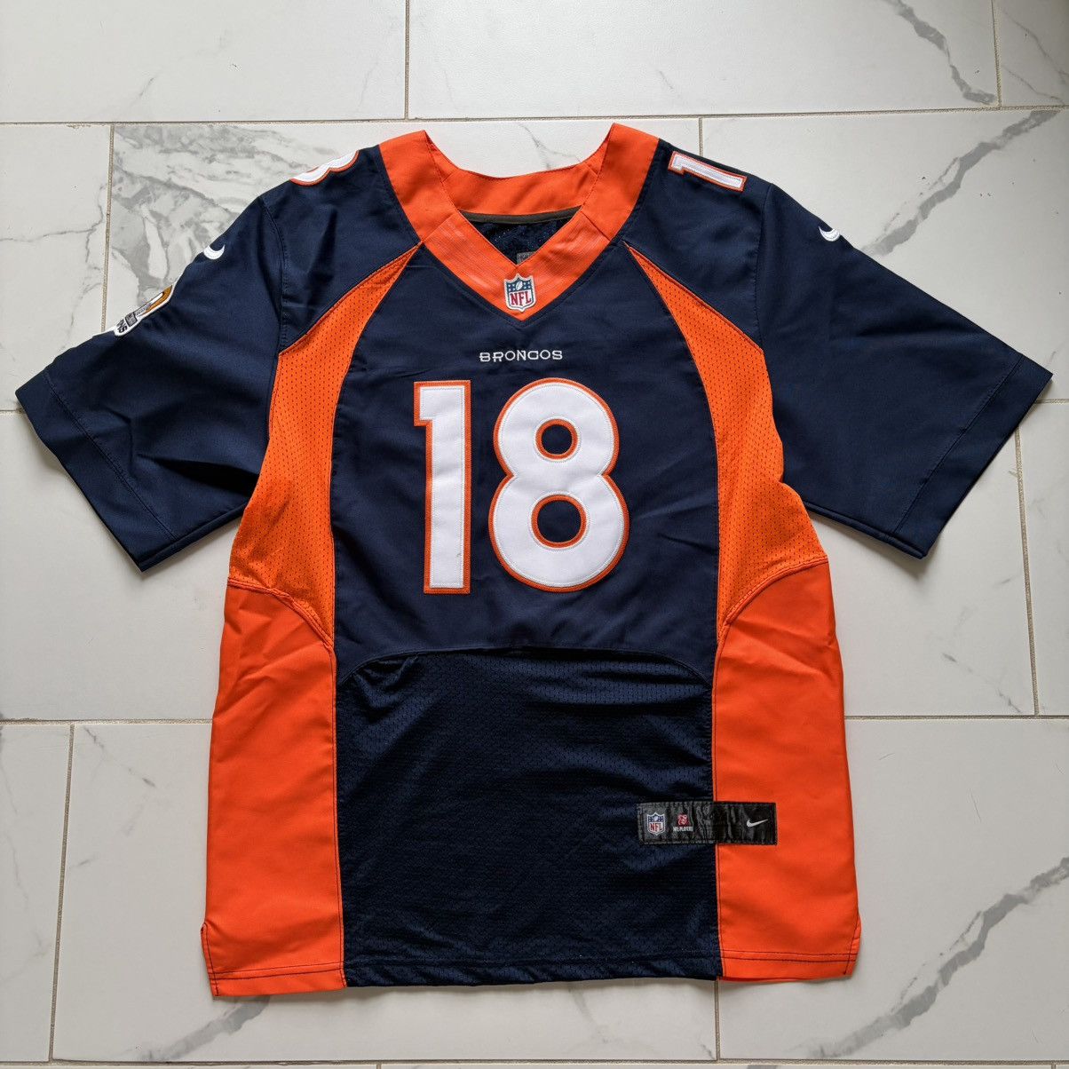 Nike Nike Denver Broncos Peyton Manning #18 Super Bowl 50 Jersey Size US L / EU 52-54 / 3 - 1 Thumbnail