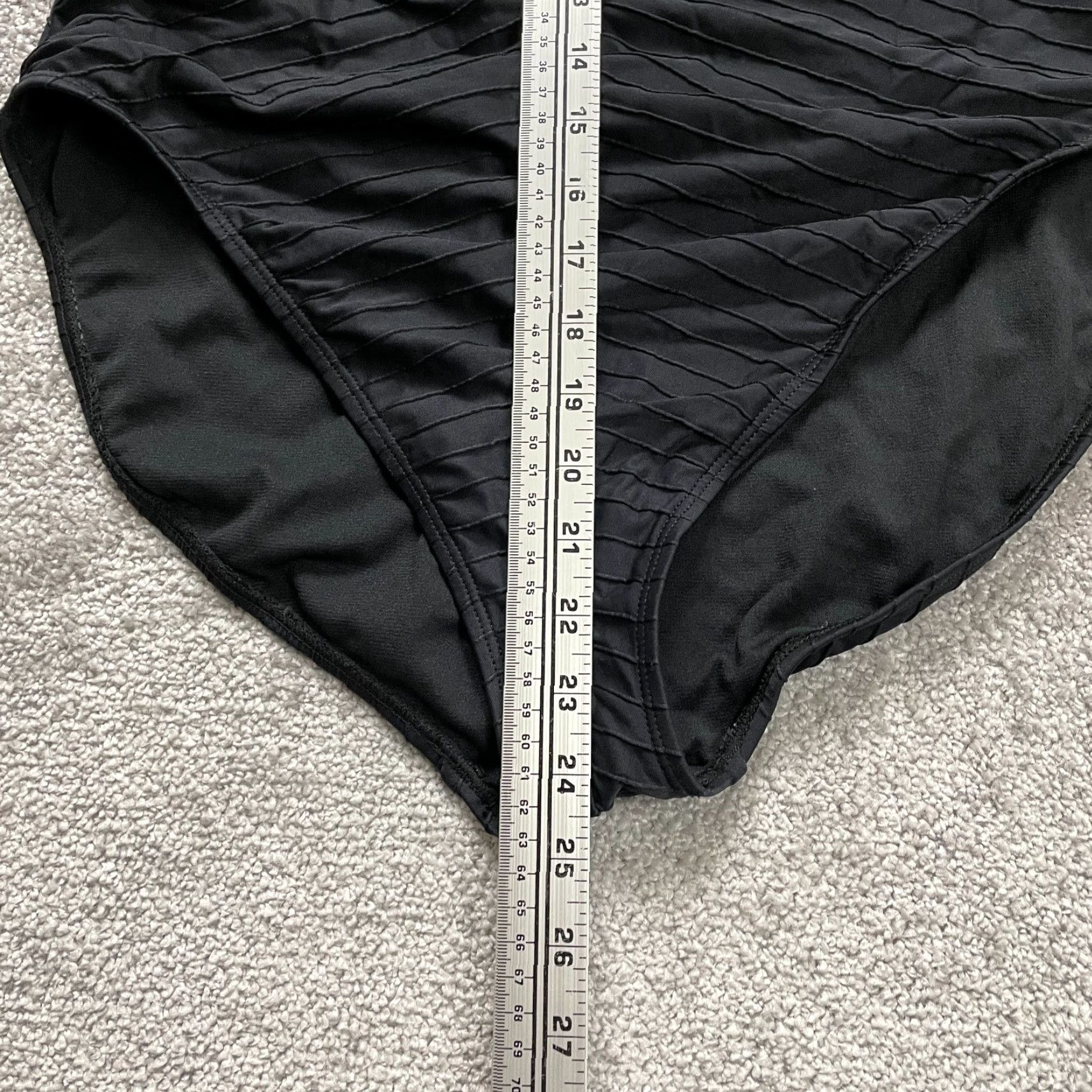Vintage Time And Tru Swimsuit Womens XL Black Textured One Piece Halter Bathing Suit Size XL / US 12-14 / IT 48-50 - 7 Thumbnail