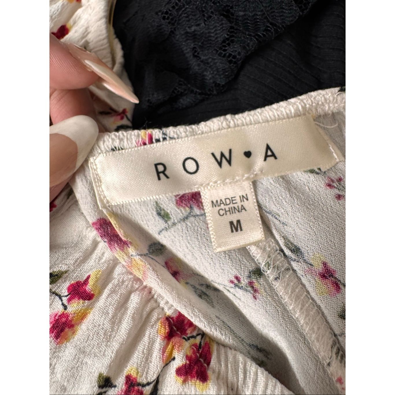Other ROW A White Floral Smocked Waist Dress Women’s Size M Size M / US 6-8 / IT 42-44 - 7 Thumbnail