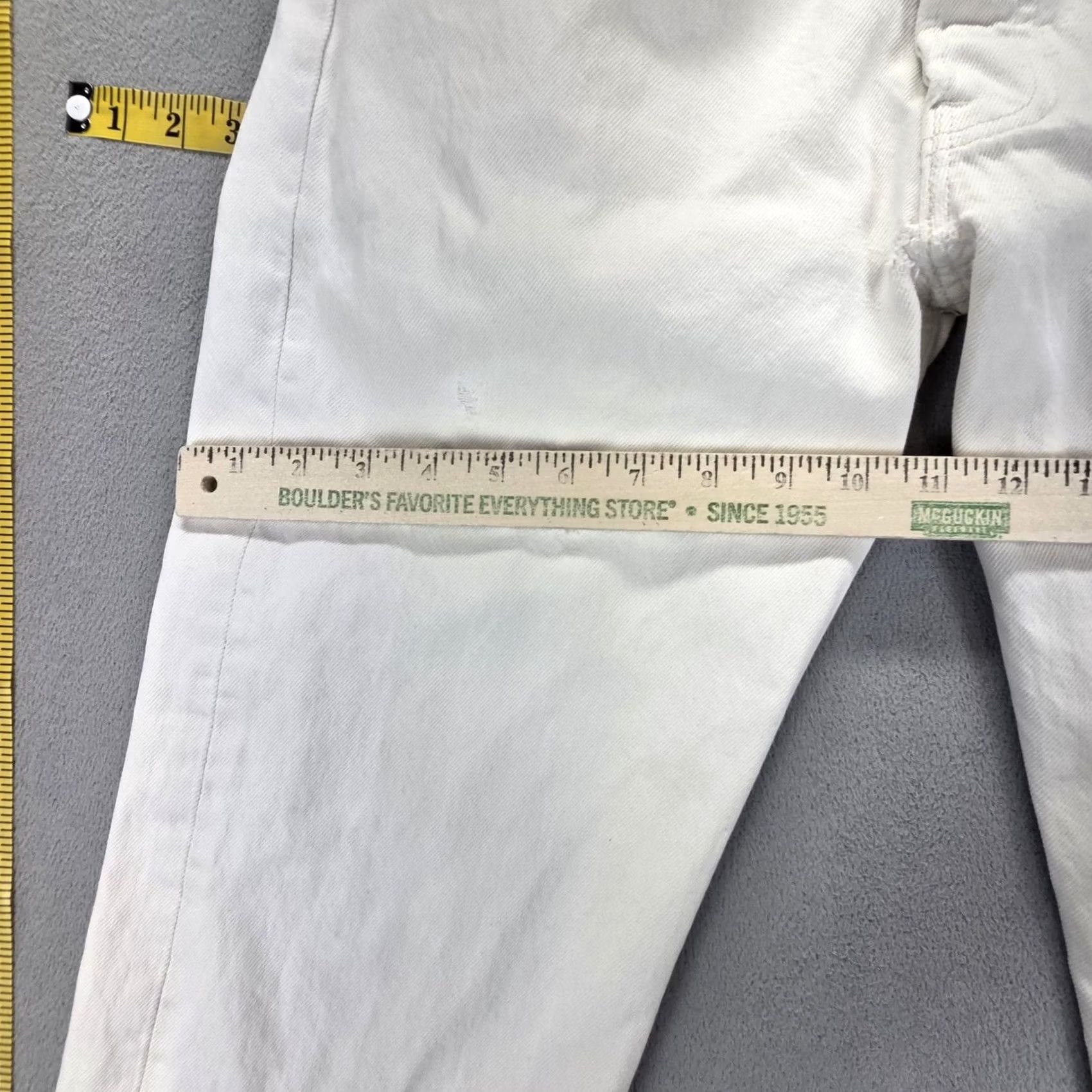 Levi's VINTAGE Levi's 501 Jeans Mens White Light Wash Straight Button Fly 28x31 Fits 28x31 Mens Jeans White Light Wash 501 Straight Button Fly USA Size US 28 / EU 44 - 6 Thumbnail