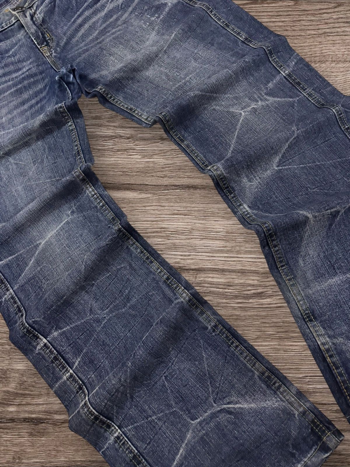 Japanese Brand Y2k Superubis by Valletta Baggy Honey Comb Faded Jeans Size US 37 - 3 Thumbnail