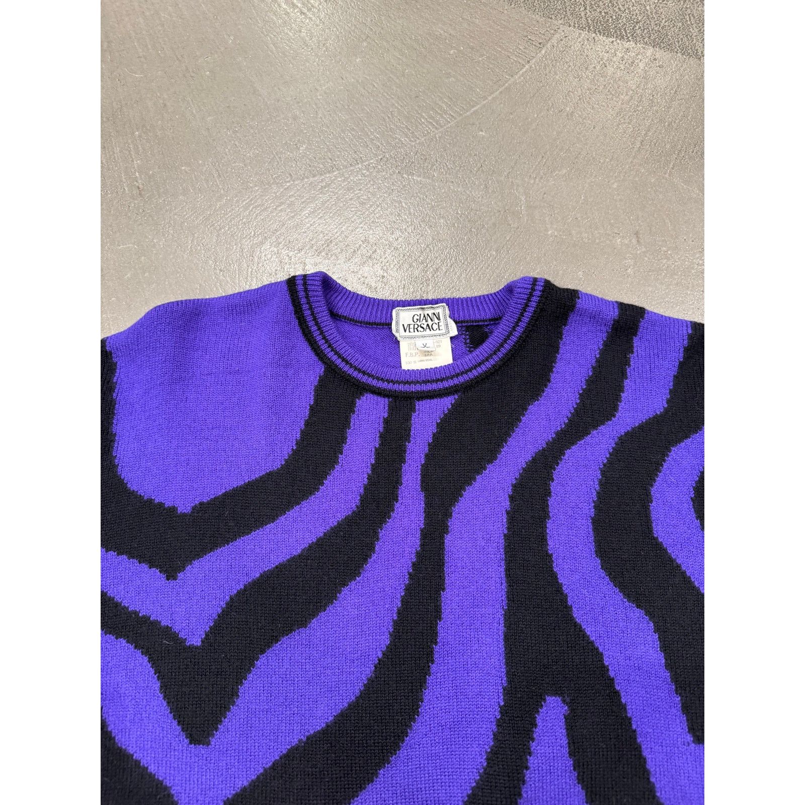 Ann Demeulemeester A/W1996 Gianni Versace runway purple zebra knit Size XXL / US 16-18 / IT 52-54 - 4 Thumbnail