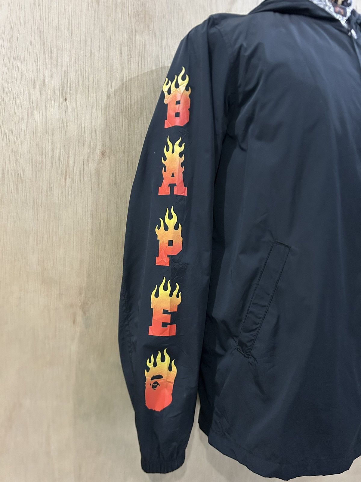 Bape BAPE Flame Hoodie Coach Jacket Size US M / EU 48-50 / 2 - 4 Thumbnail