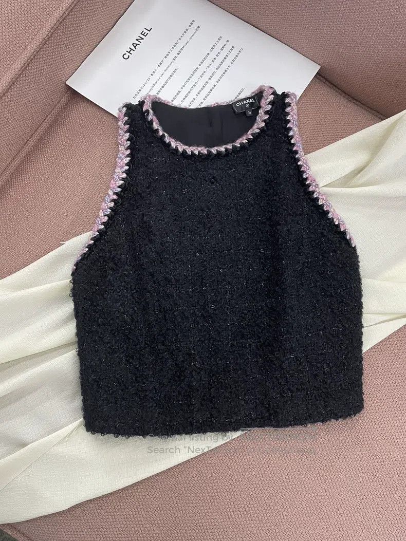 Chanel Chanel 24K pink rolled-edged black tweed vest Size XS / US 0-2 / IT 36-38 - 1 Thumbnail