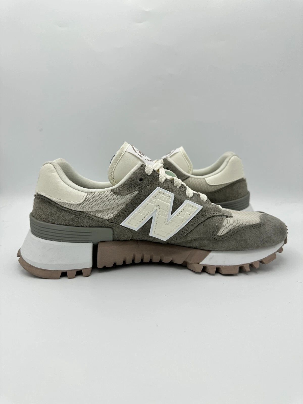 Kith × New Balance Kith New Balance RC 1300 10th Anniversary Elephant Skin Grey Size US 8 / EU 41 - 5 Thumbnail