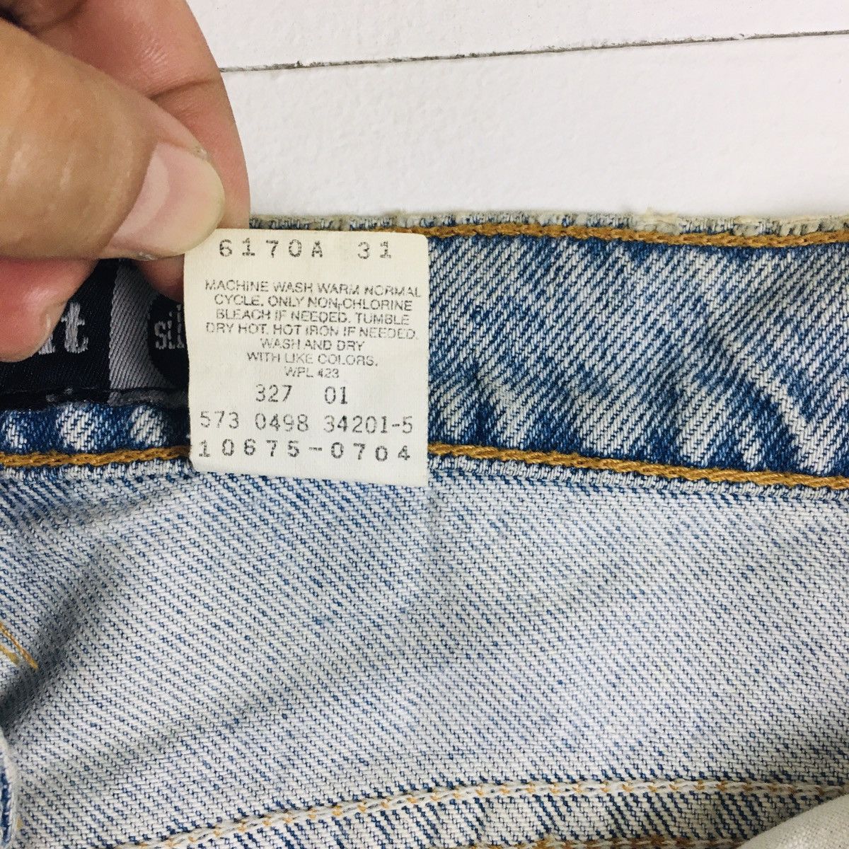 Levi's Vintage Clothing Vintage Levi’s Silver Tab Relaxed Guy’s Fit Size US 30 / EU 46 - 10 Thumbnail