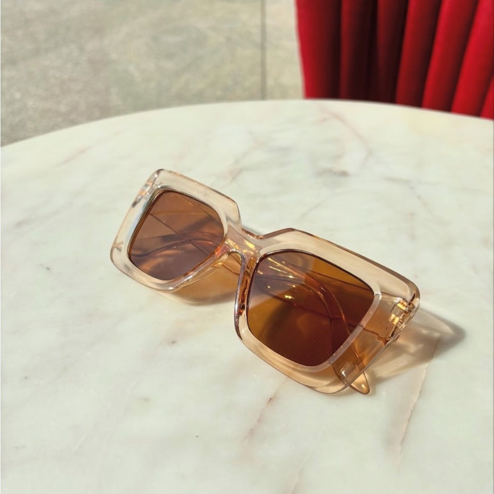 Nordstrom NEW NORDSTROM Clear Brown $78 Oversized Plastic Sunglasses Size ONE SIZE - 12 Thumbnail