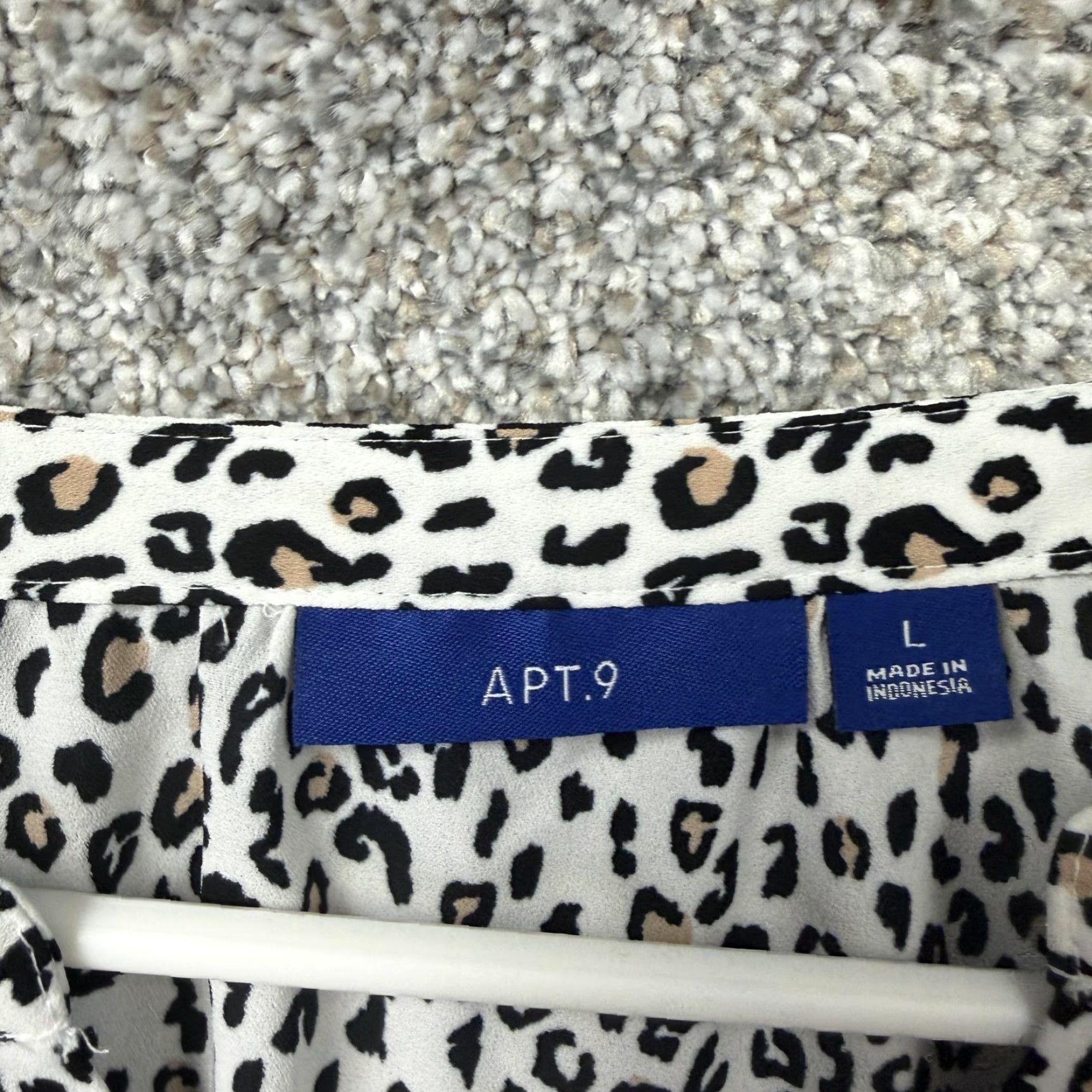 Apt. 9 APT.9 Blouse Women Large Leopard Print Tunic V-Neck Long Sleeve Pockets Office Casual White Size L / US 10 / IT 46 - 7 Thumbnail