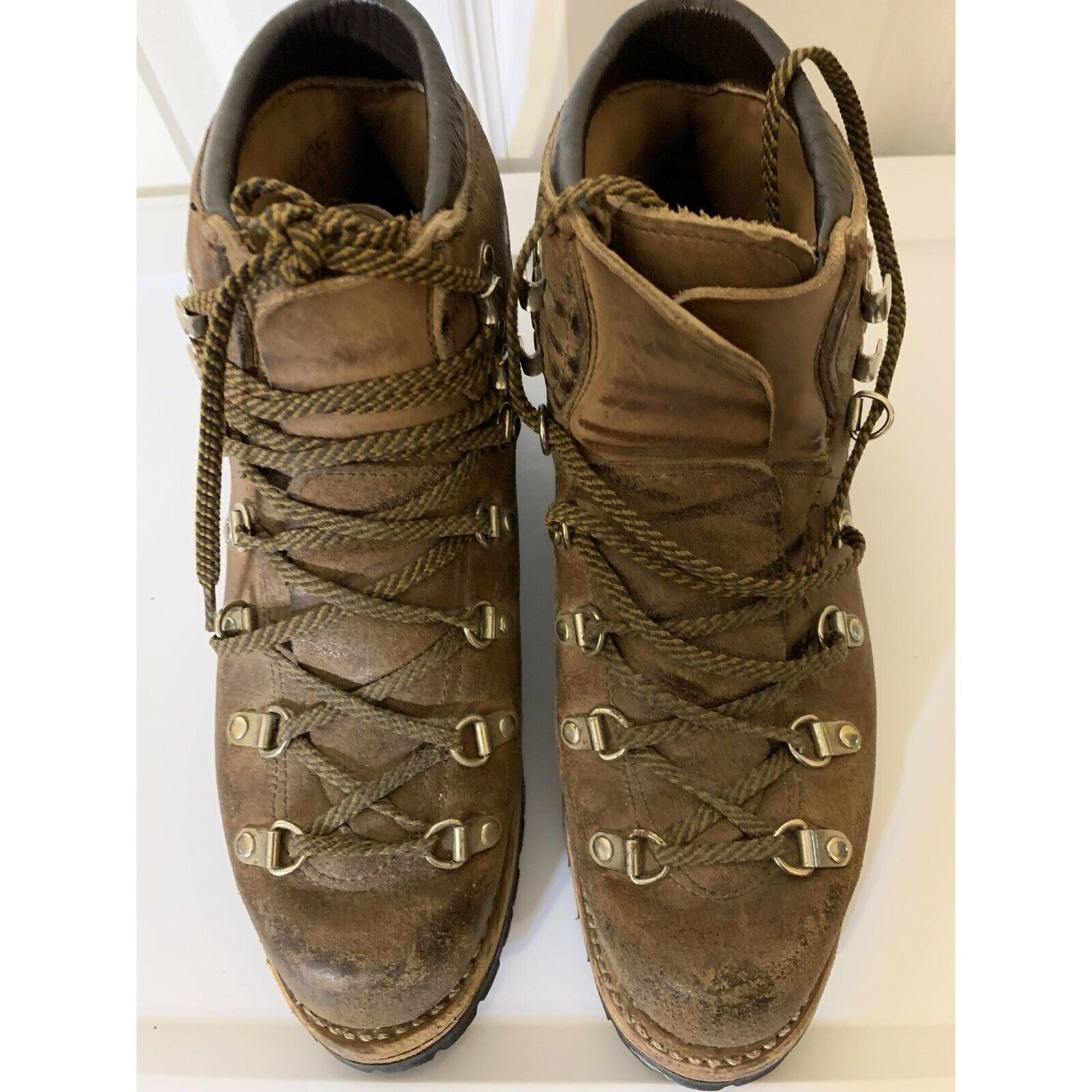 Vasque Vtg VASQUE women Sz 7 1/2 Gretchen 6235 Hiking Backpacking L Size US 7.5 / IT 37.5 - 3 Thumbnail
