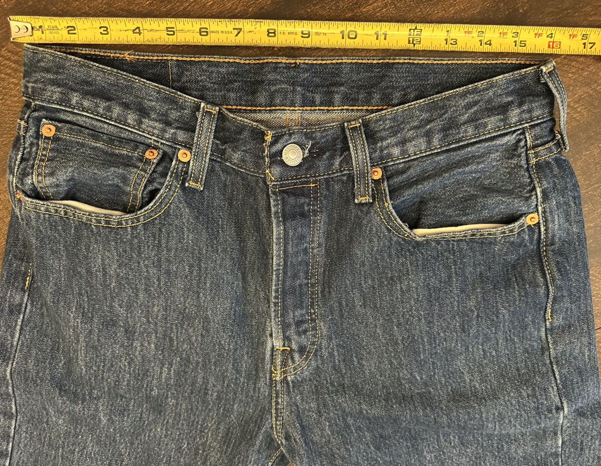Levi's Levis 501 Jeans Mens 32x31 Straight Leg Button Fly Denim Size US 32 / EU 48 - 2 Thumbnail