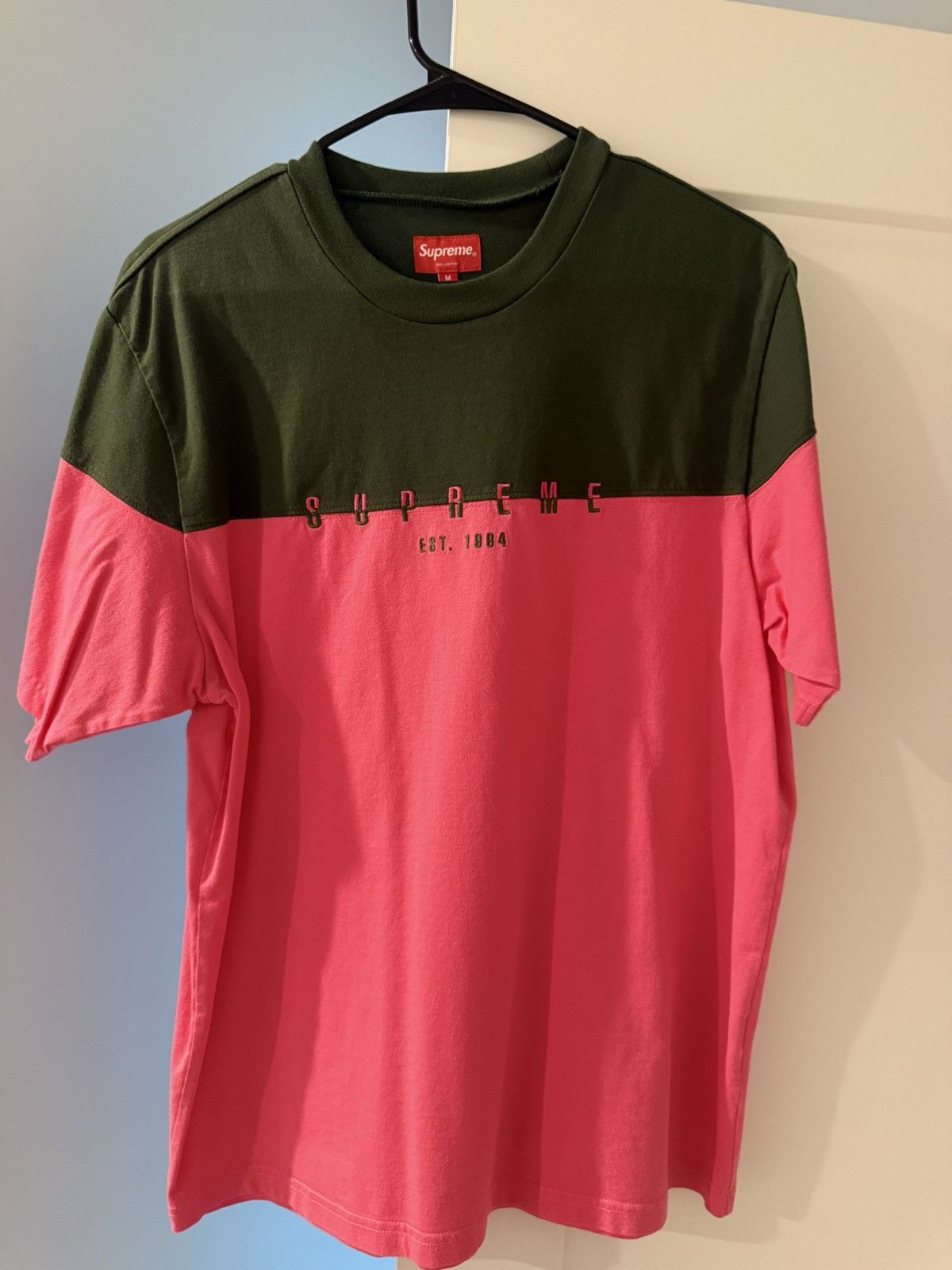 Supreme Supreme Split Logo S/S Top Size US M / EU 48-50 / 2 - 1 Thumbnail