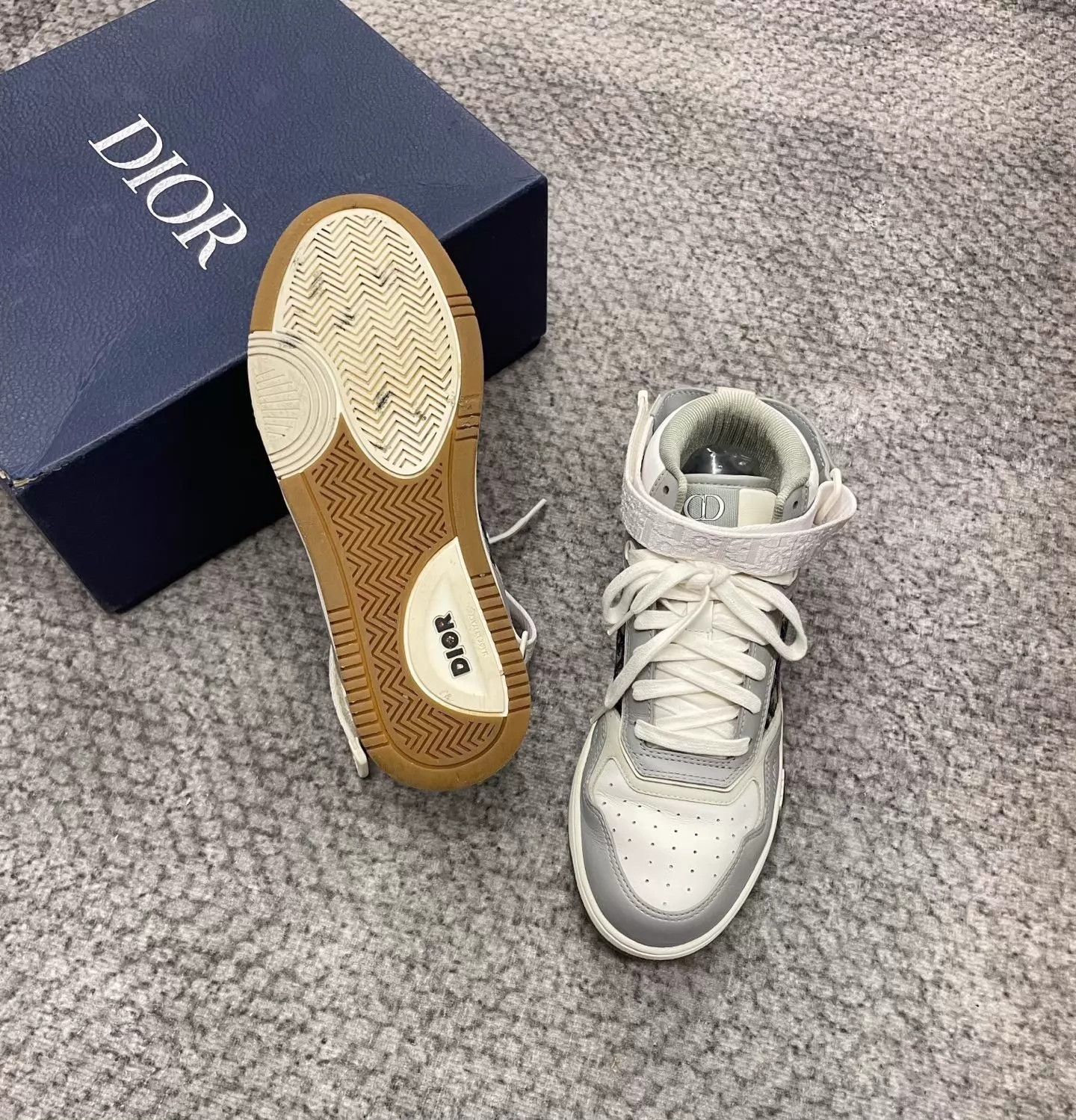 Dior Dior Oblique Gray & White High-Top Sneakers 40 Size US 7 / EU 40 - 5 Thumbnail