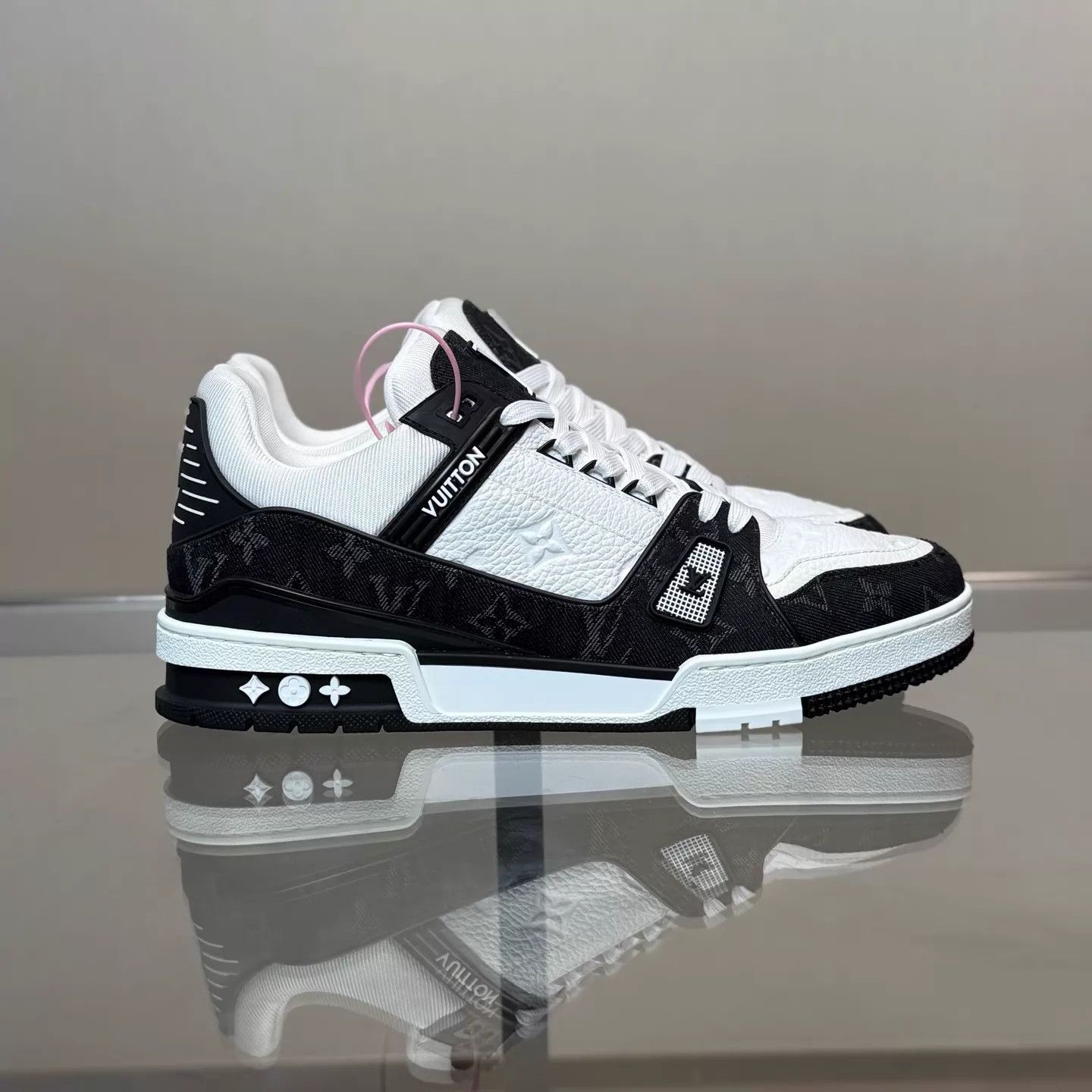 Louis Vuitton LV Trainer Black White Denim UK9(43) New Unworn Original Box Size US 10 / EU 43 - 4 Thumbnail