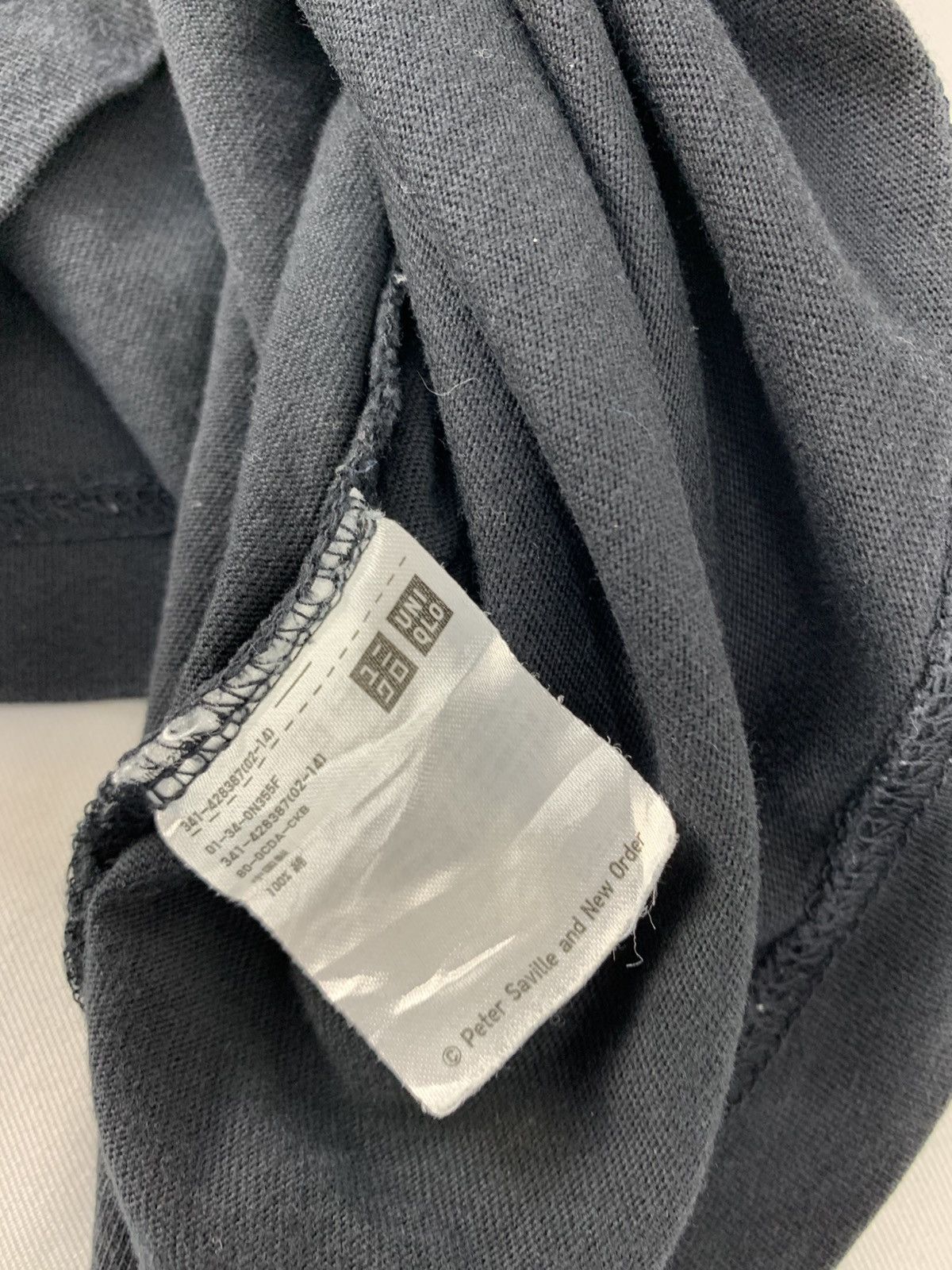 Uniqlo Peter Saville Remix Dream Attack New Order Printed Tee Size US XL / EU 56 / 4 - 6 Thumbnail