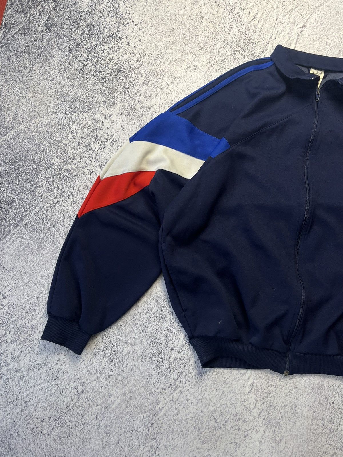 Adidas Vintage Adidas Track Jacket Made in Malaysia 90s Y2K Size US L / EU 52-54 / 3 - 9 Thumbnail