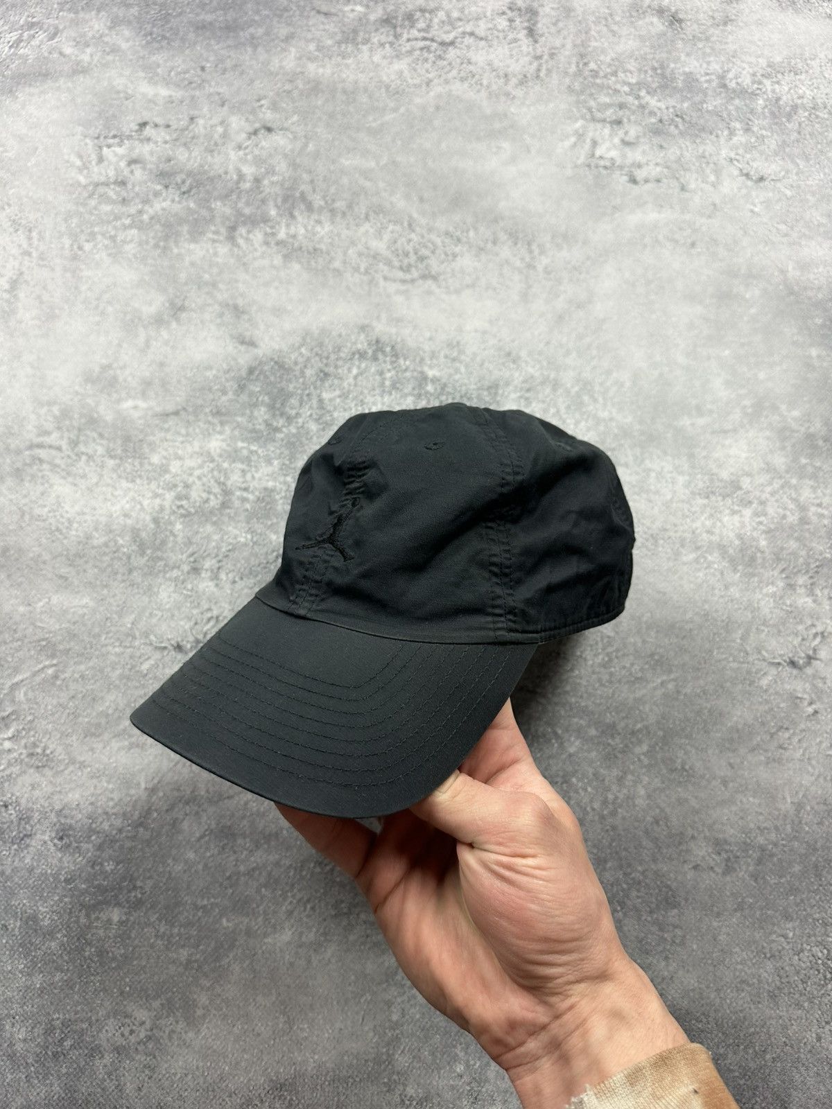 Jordan Brand Vintage Air Jordan Nike Cap Small Centre Logo Black Y2K Hat Size ONE SIZE - 4 Thumbnail